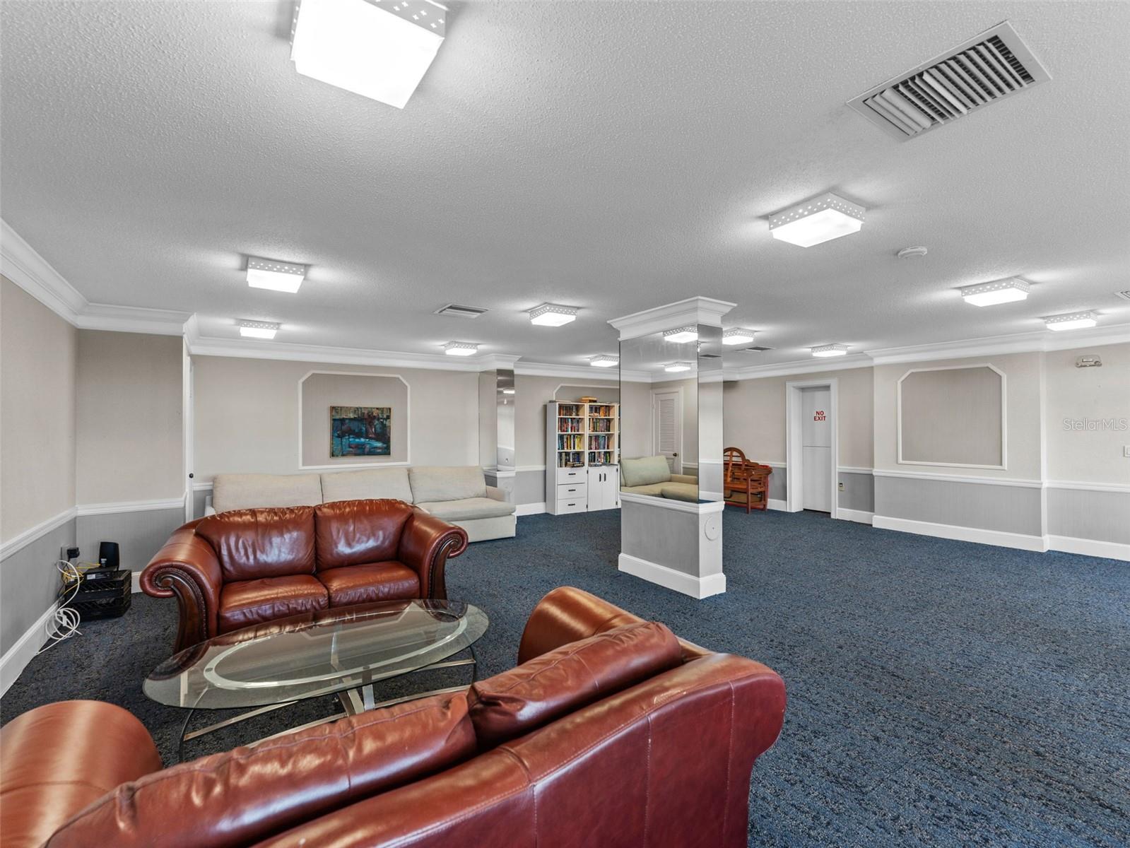 Image 24 of 34 For 7100 Sunshine Skyway Lane S 503