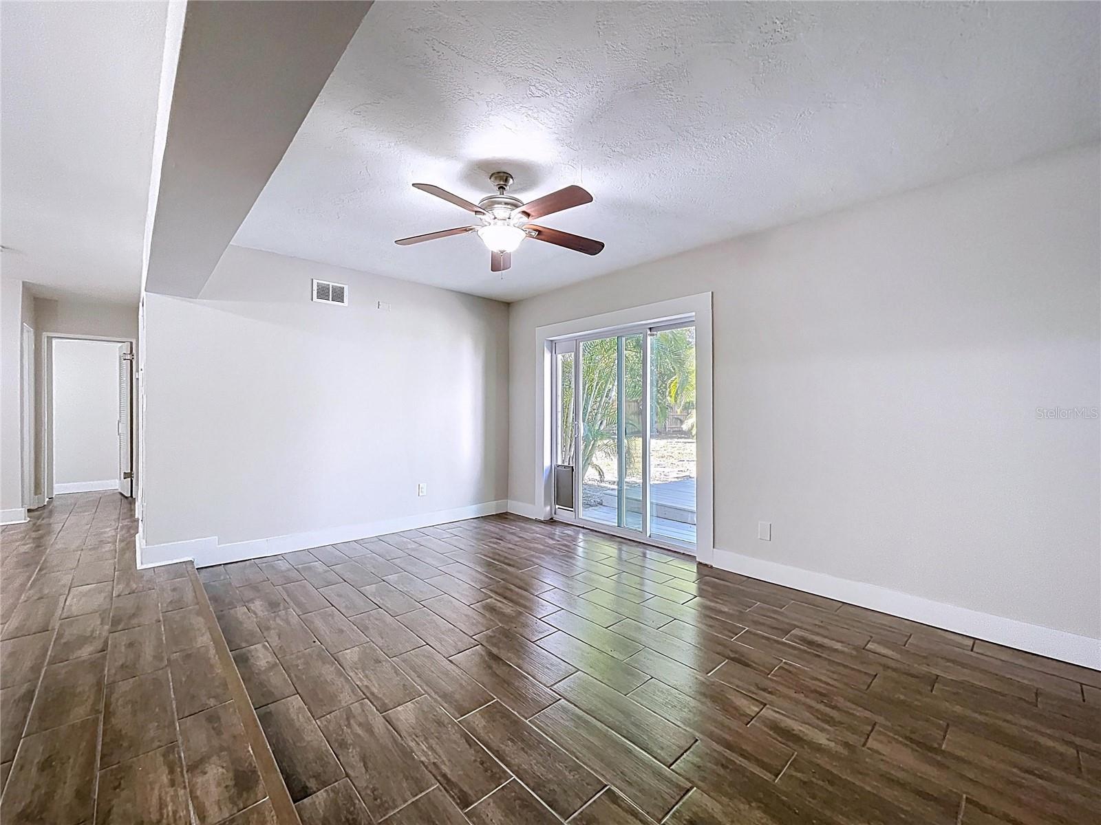 Image 17 of 56 For 5808 Woodrow Wilson Boulevard Ne