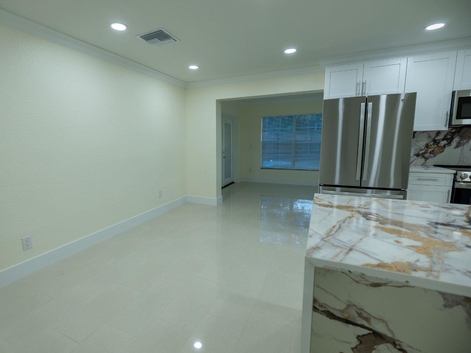 Image 7 of 29 For 1711 Ironwood Court E