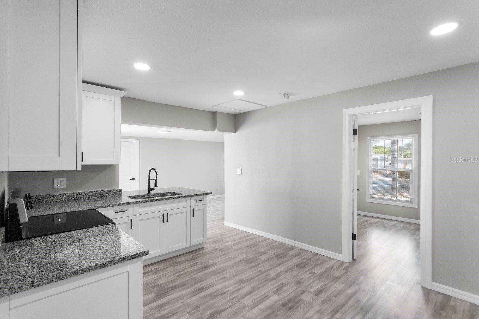 Image 11 of 30 For 6802 Comanche Avenue