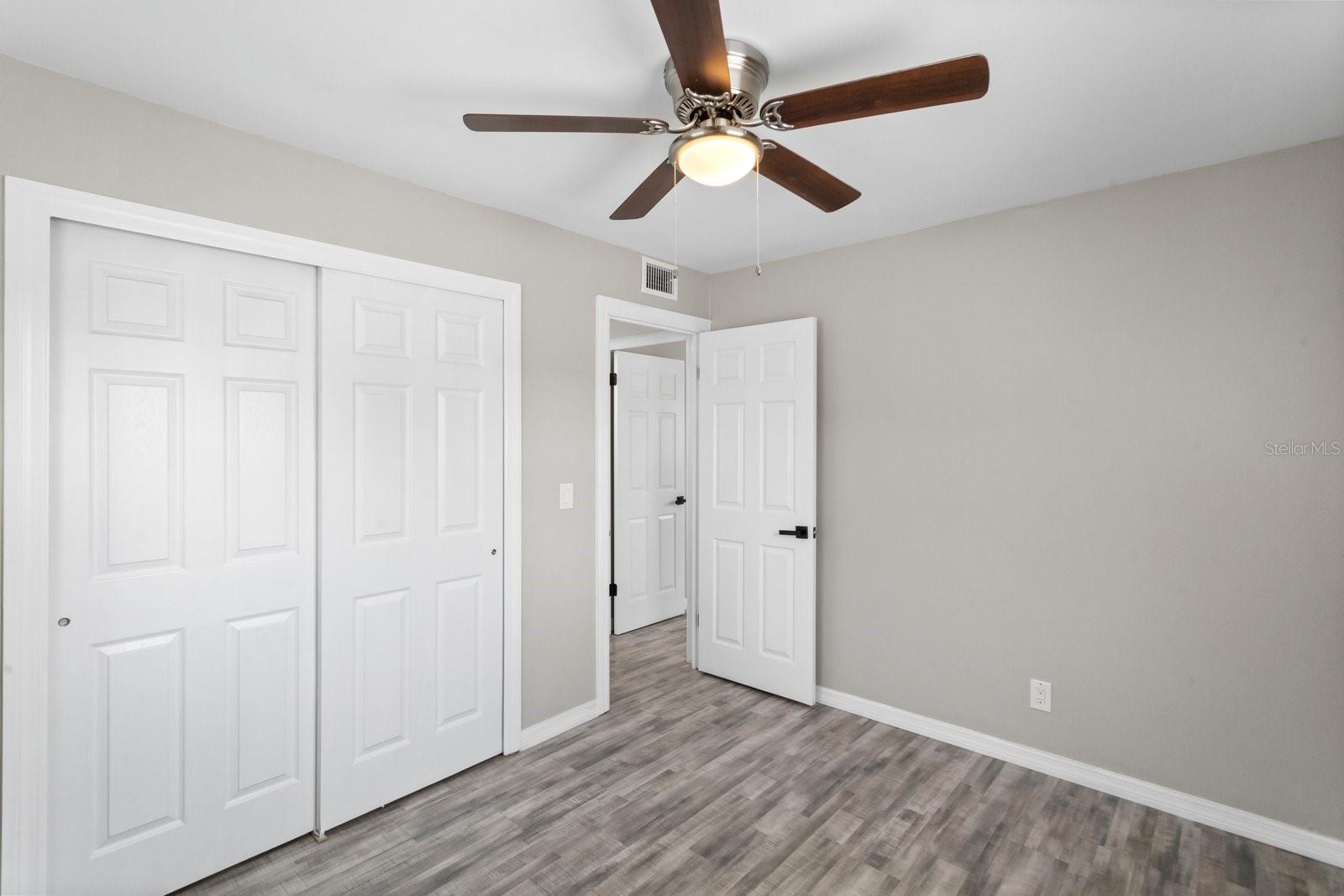 Image 23 of 30 For 6802 Comanche Avenue