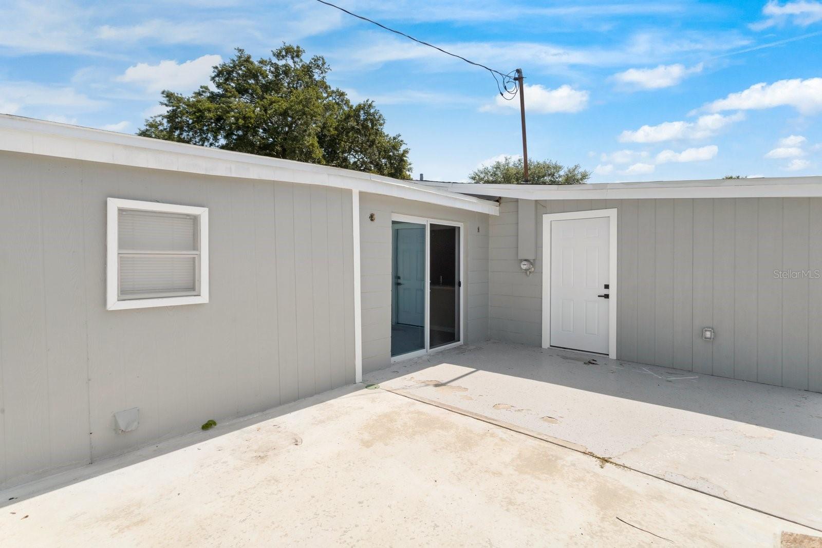 Image 24 of 30 For 6802 Comanche Avenue