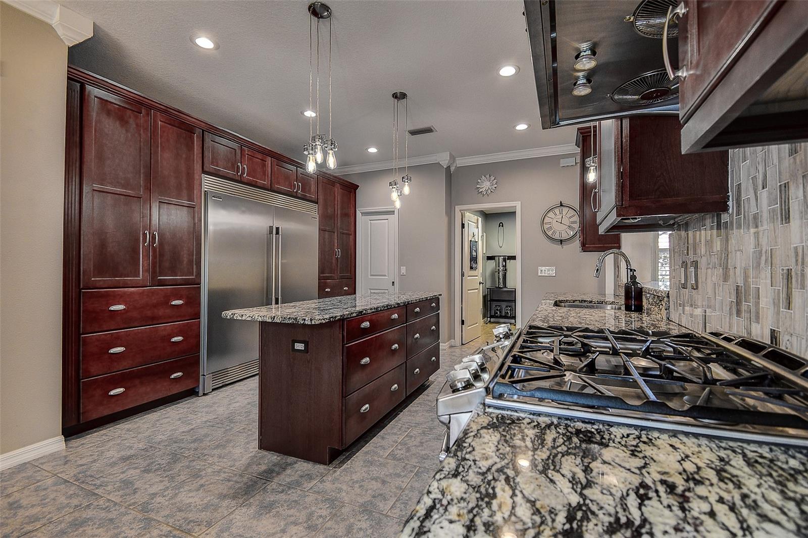 Image 11 of 76 For 3010 Via Siena Street