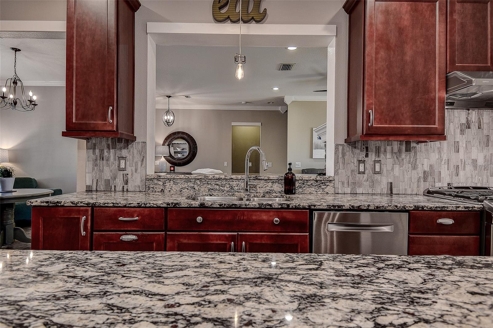 Image 16 of 76 For 3010 Via Siena Street