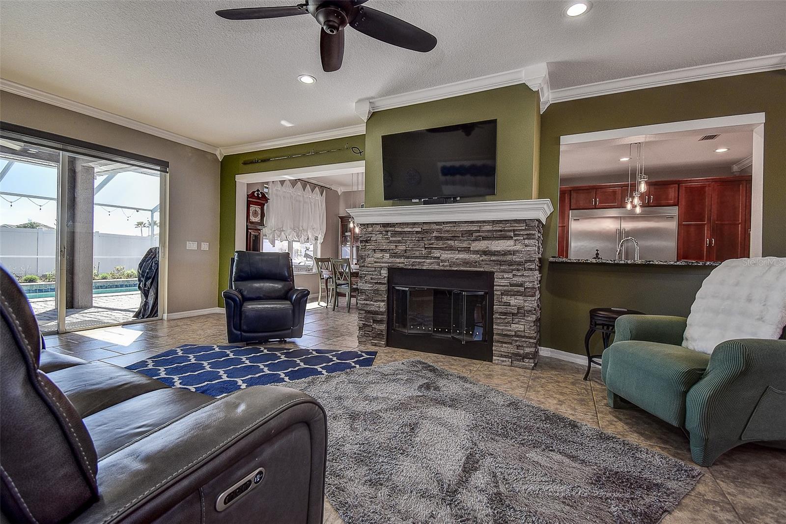 Image 24 of 76 For 3010 Via Siena Street