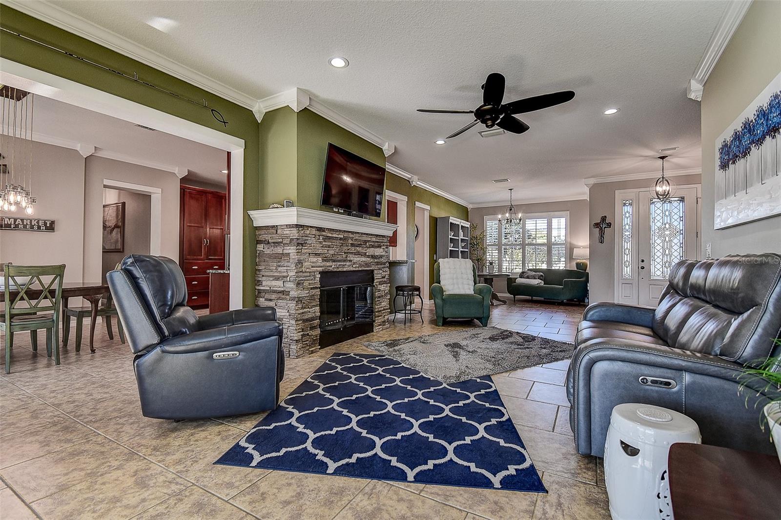 Image 26 of 76 For 3010 Via Siena Street