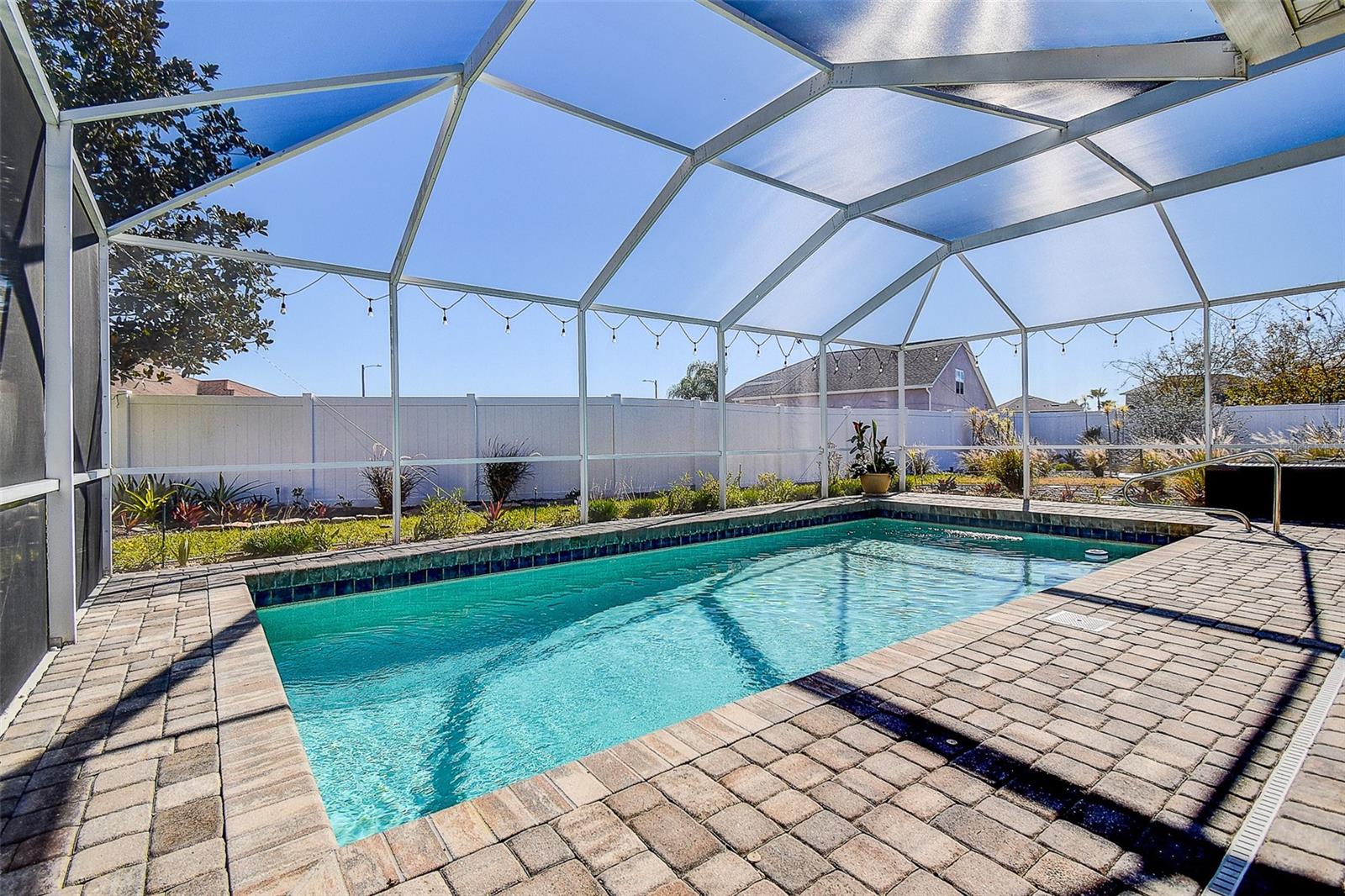 Image 28 of 76 For 3010 Via Siena Street