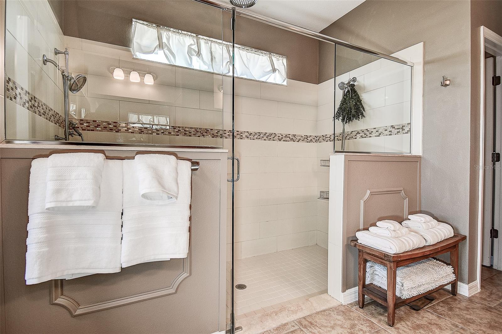 Image 42 of 76 For 3010 Via Siena Street