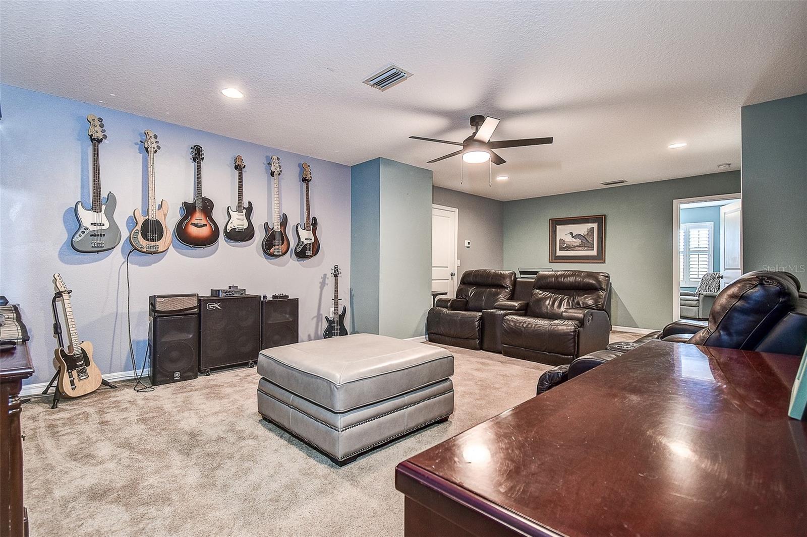 Image 52 of 76 For 3010 Via Siena Street