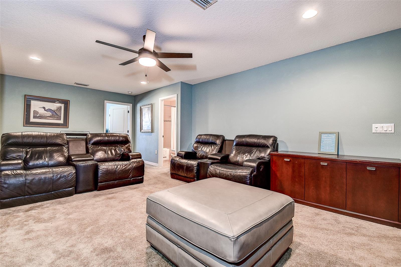 Image 53 of 76 For 3010 Via Siena Street