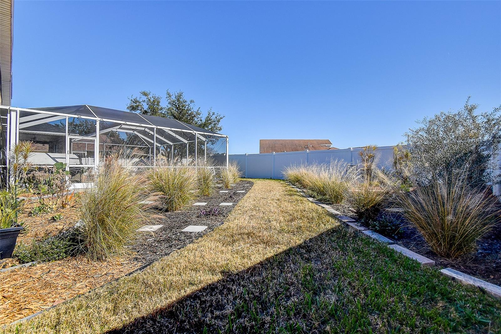 Image 72 of 76 For 3010 Via Siena Street