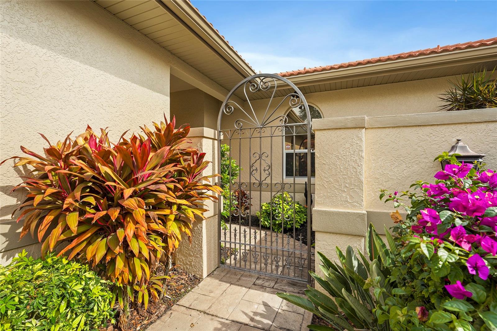 Image 7 of 67 For 3350 Chelmsford Court 13