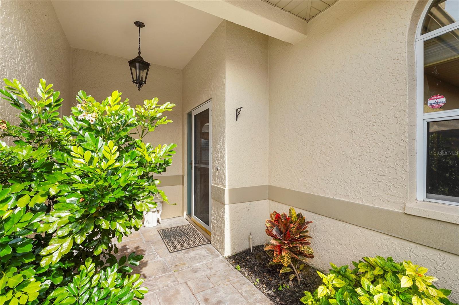 Image 8 of 67 For 3350 Chelmsford Court 13