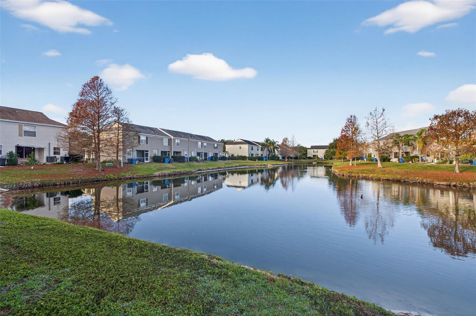 Image 23 of 27 For 12343 Country White Circle