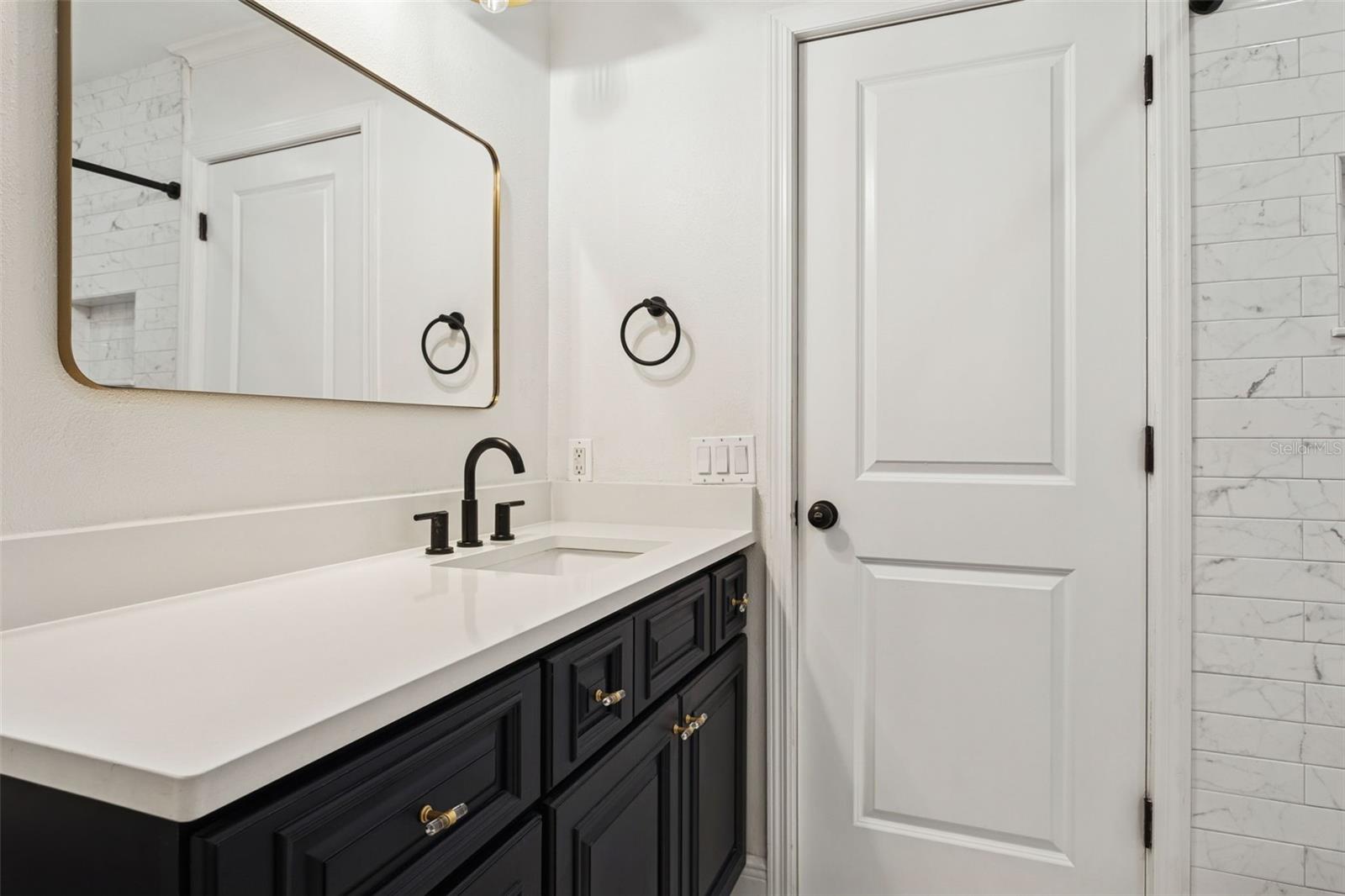 Image 38 of 100 For 11606 Lipsey Road