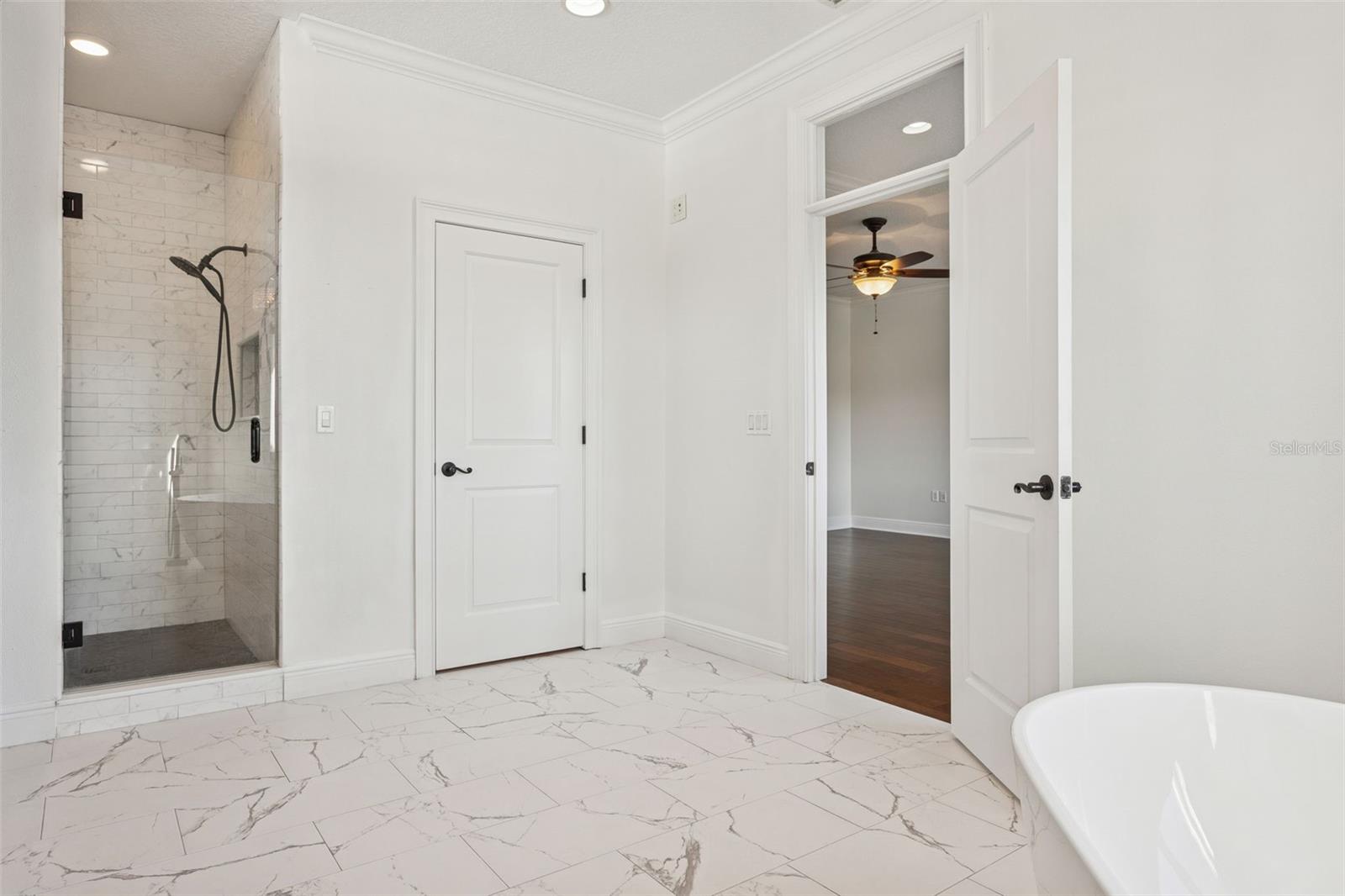 Image 53 of 100 For 11606 Lipsey Road