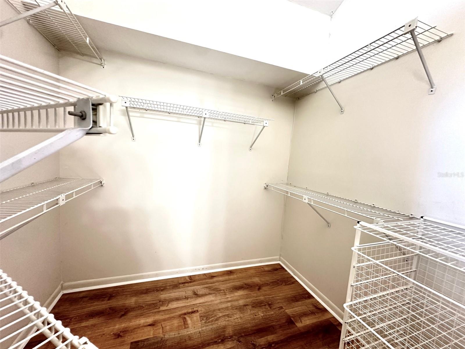 Image 25 of 38 For 1533 Cumberland Court W