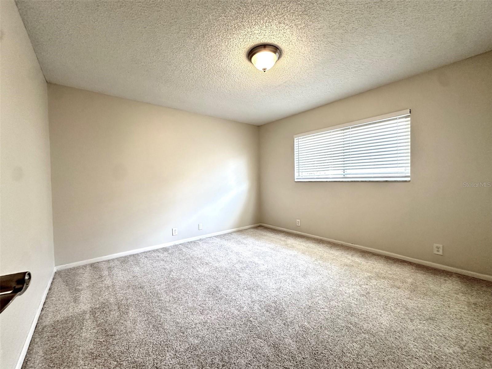 Image 29 of 38 For 1533 Cumberland Court W