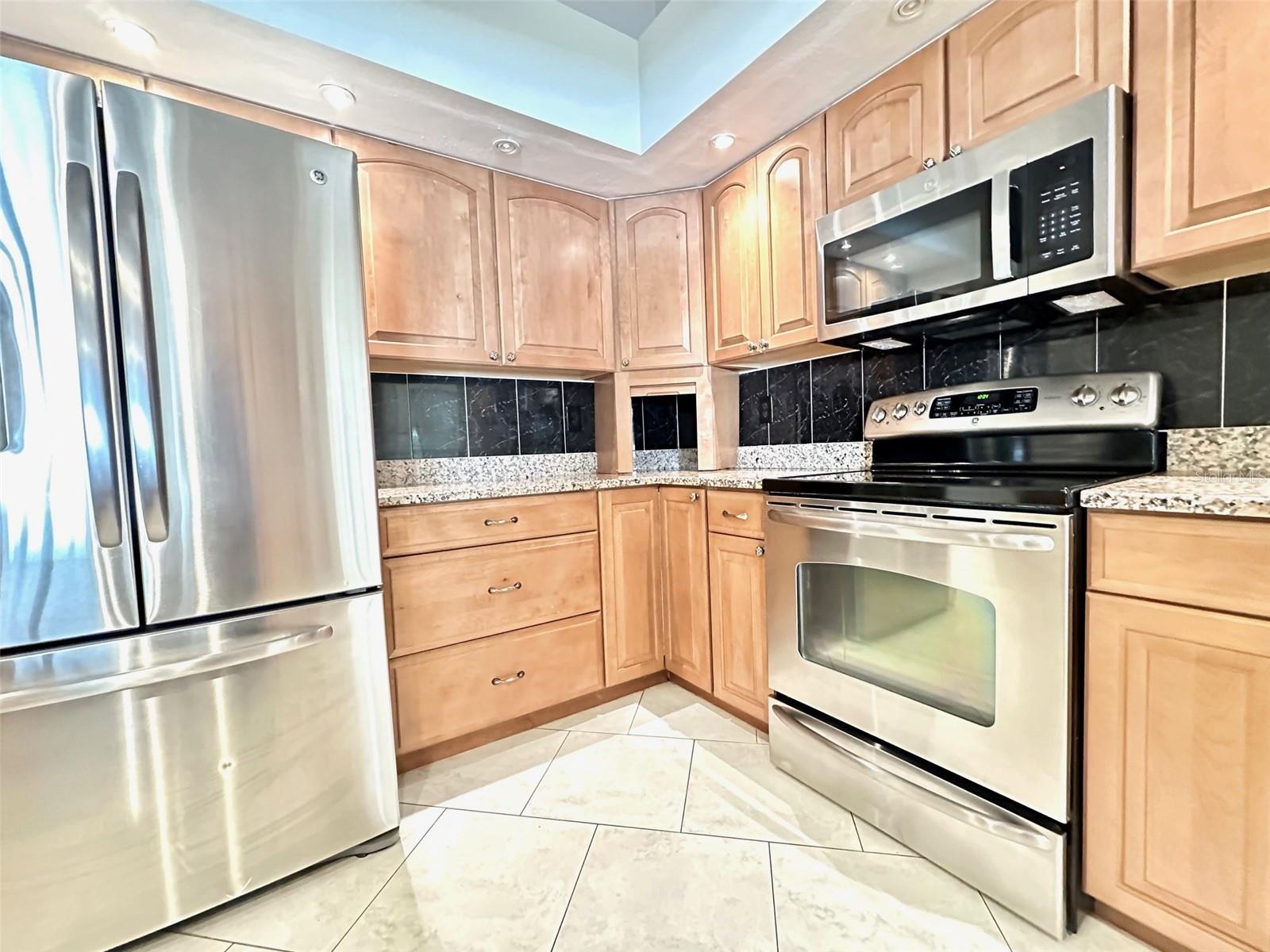 Image 5 of 38 For 1533 Cumberland Court W