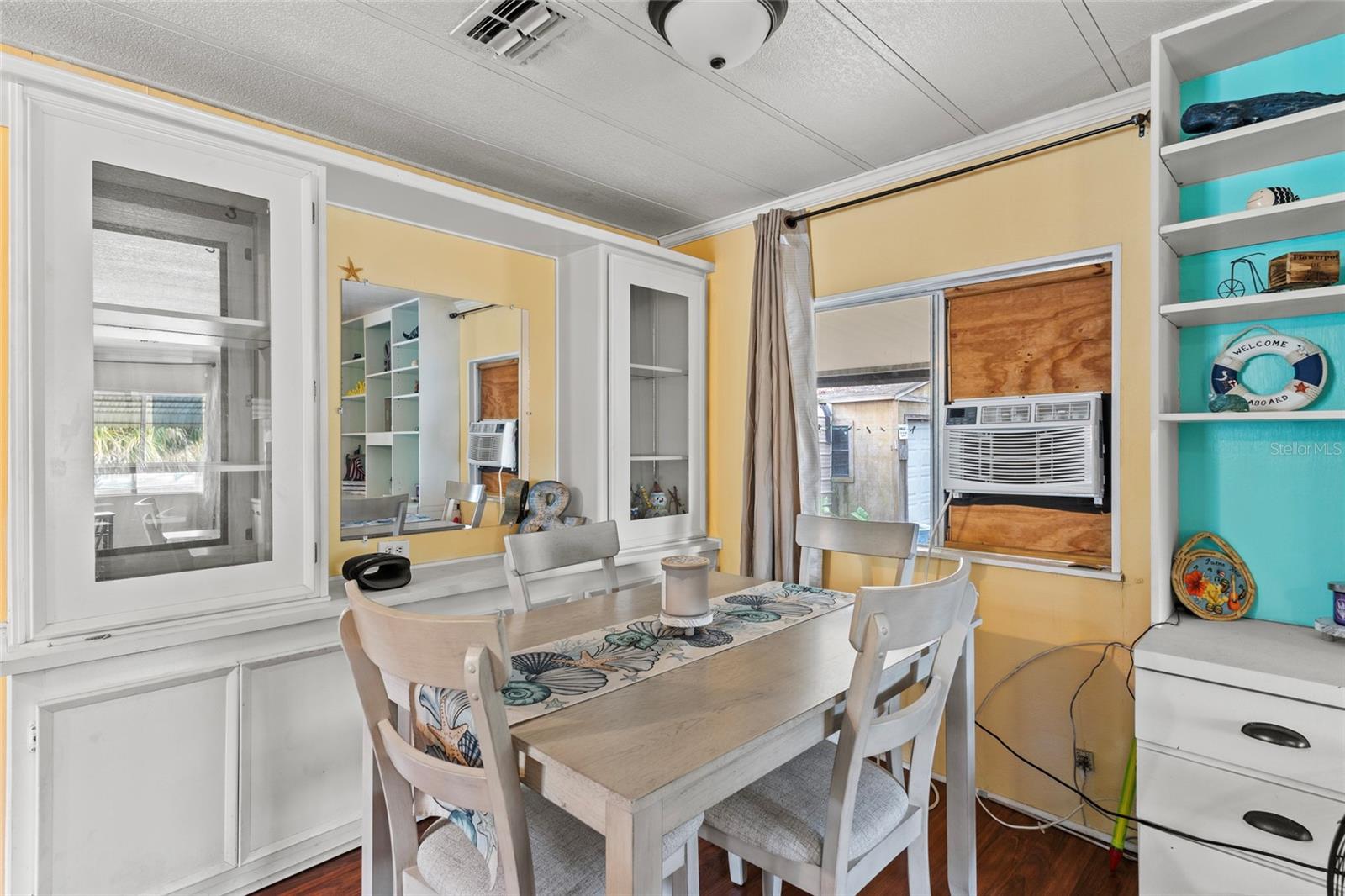 Image 15 of 26 For 13726 Litewood Drive