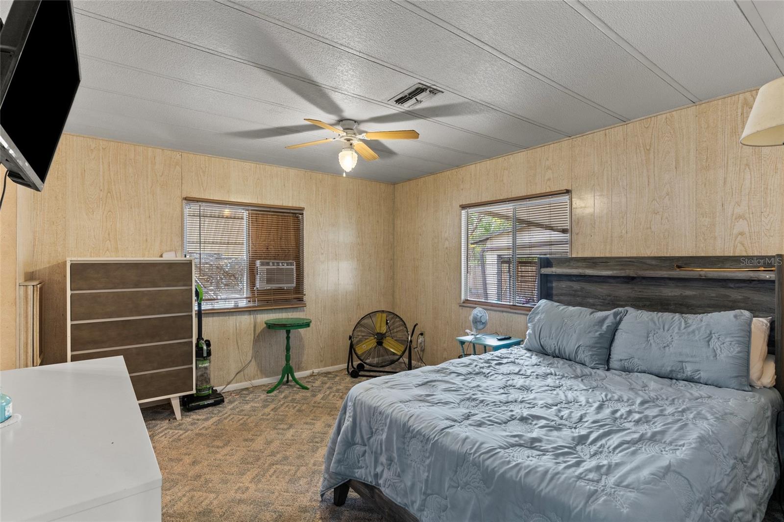 Image 16 of 26 For 13726 Litewood Drive