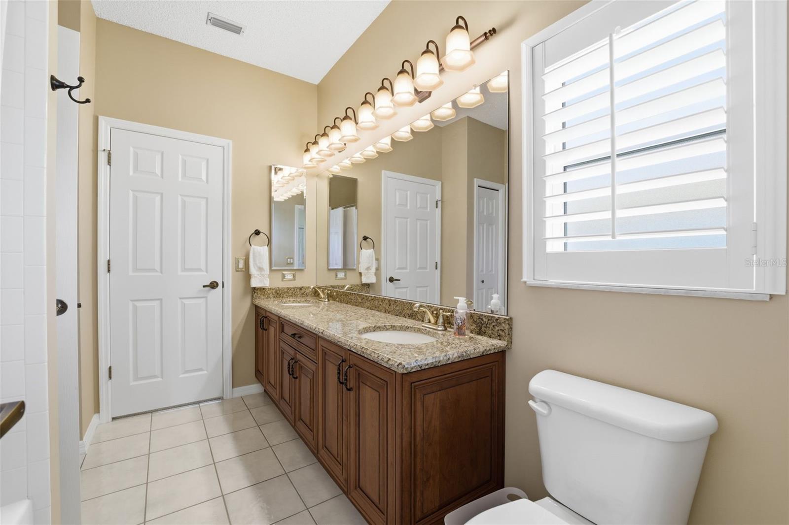 Image 30 of 74 For 3150 Sterling Street