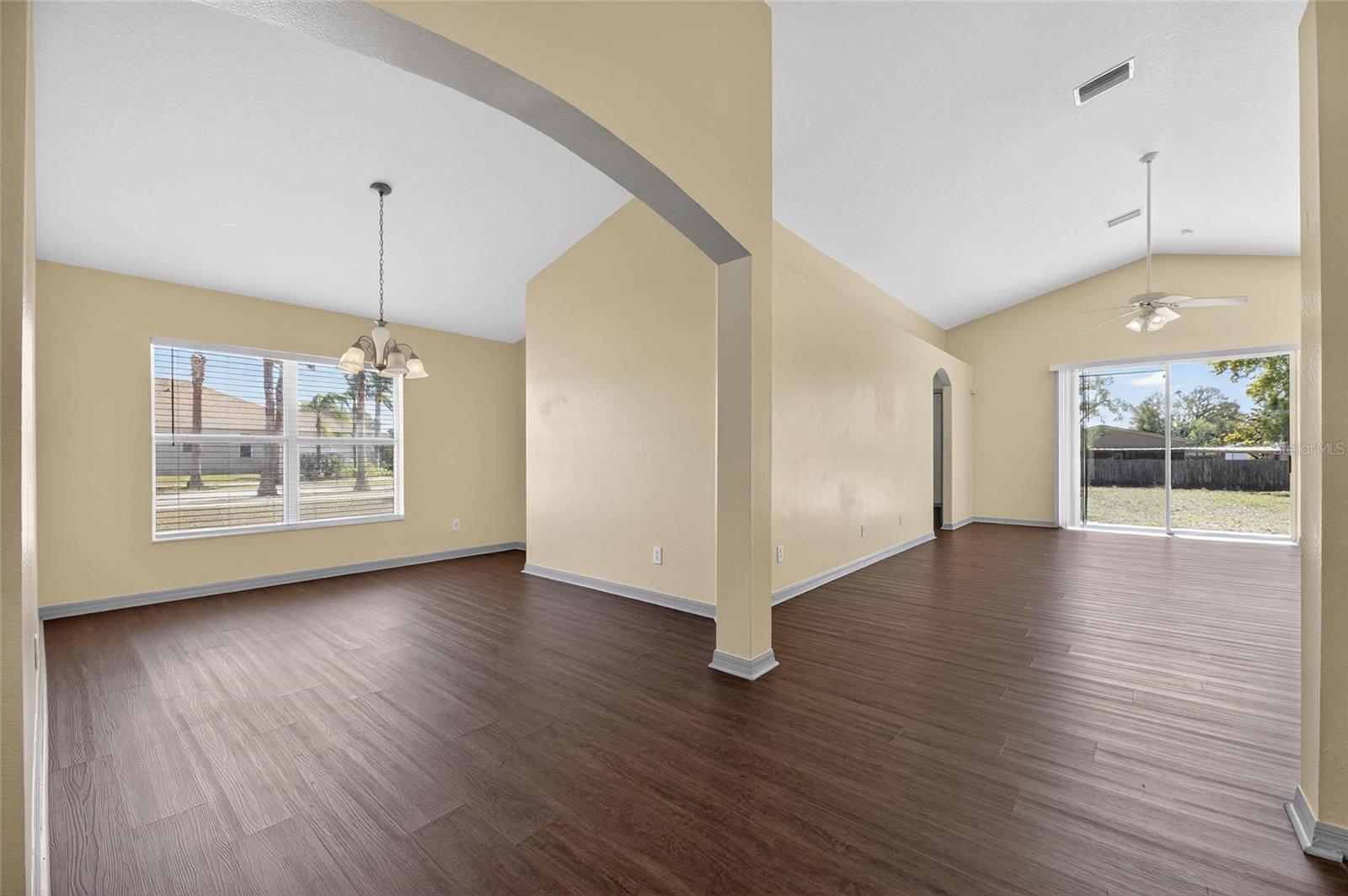 Image 12 of 93 For 813 Cristelle Jean Drive