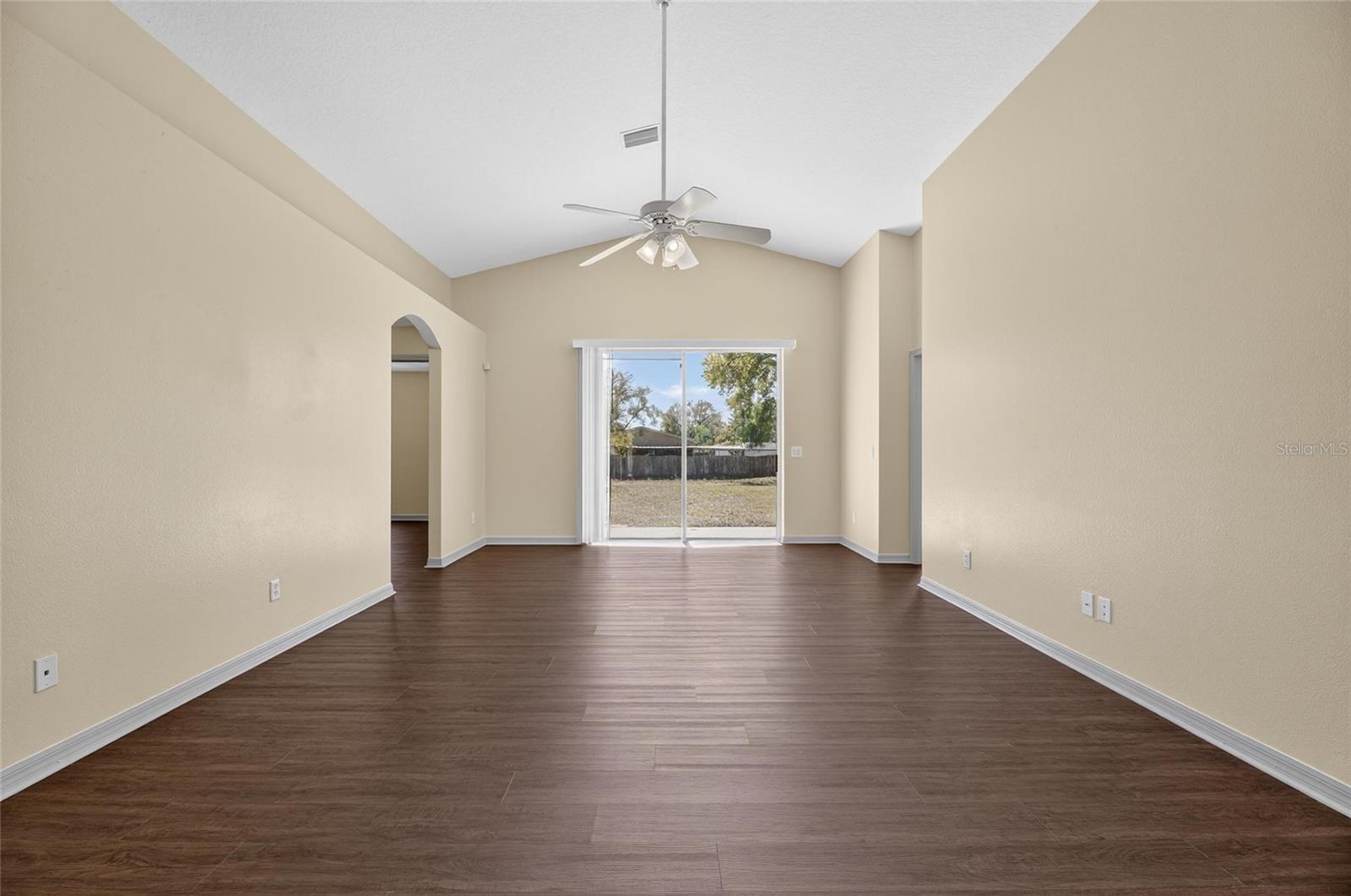 Image 25 of 93 For 813 Cristelle Jean Drive