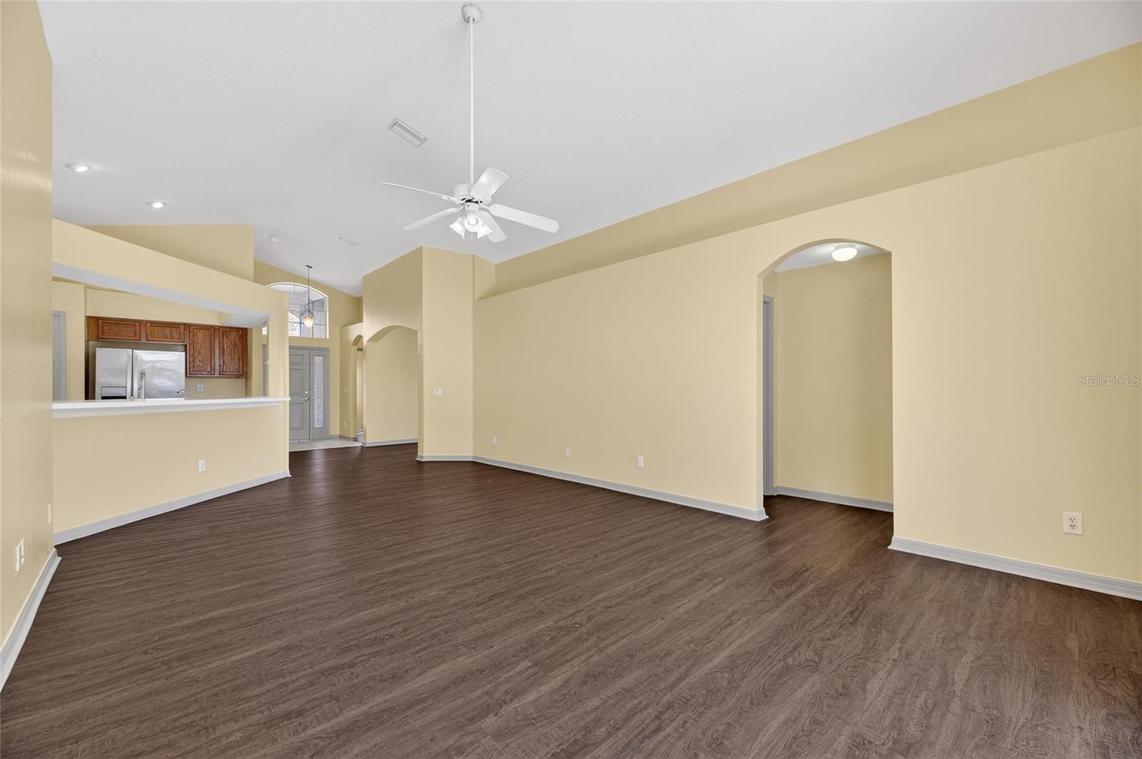 Image 27 of 93 For 813 Cristelle Jean Drive