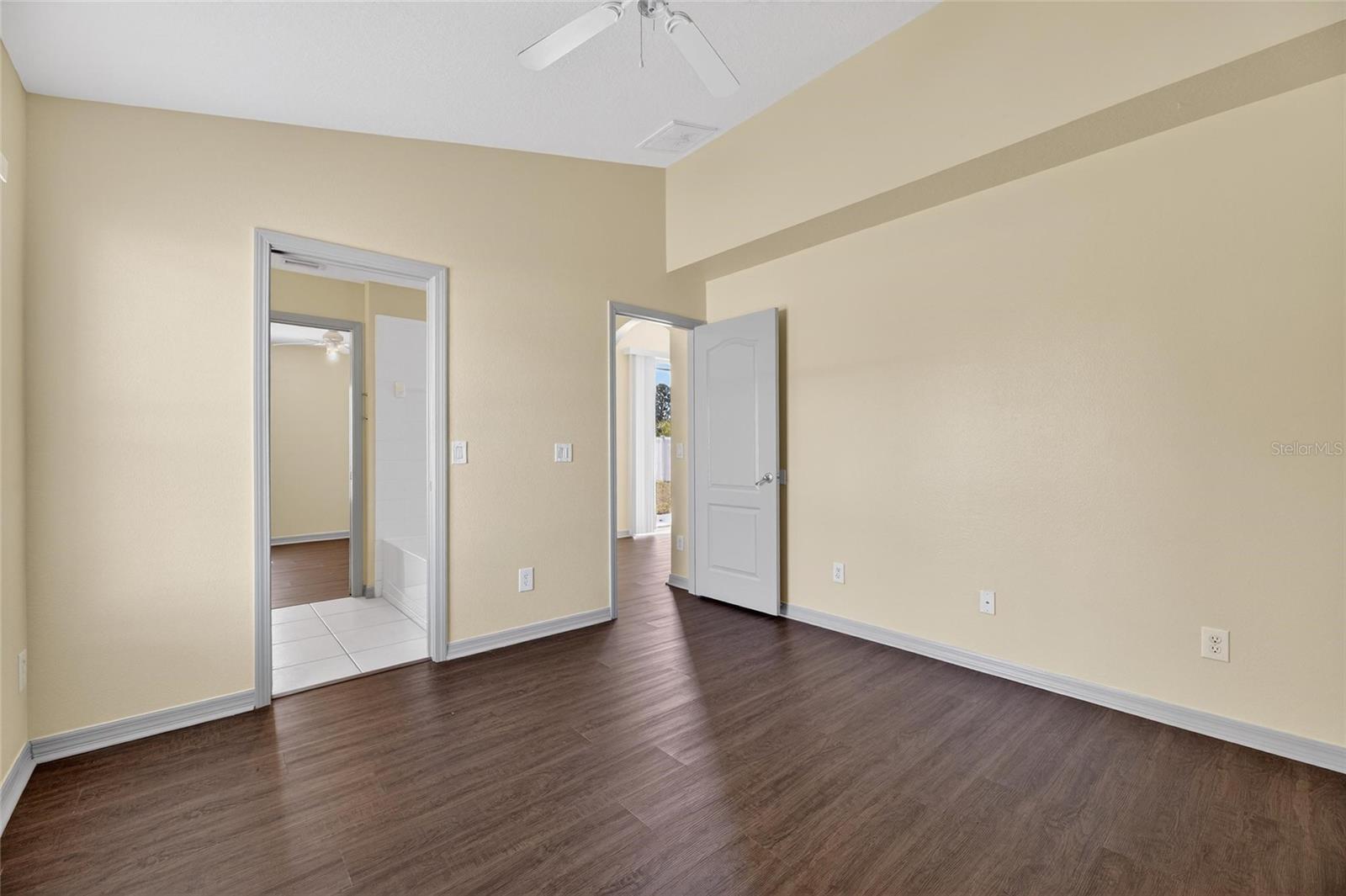 Image 37 of 93 For 813 Cristelle Jean Drive