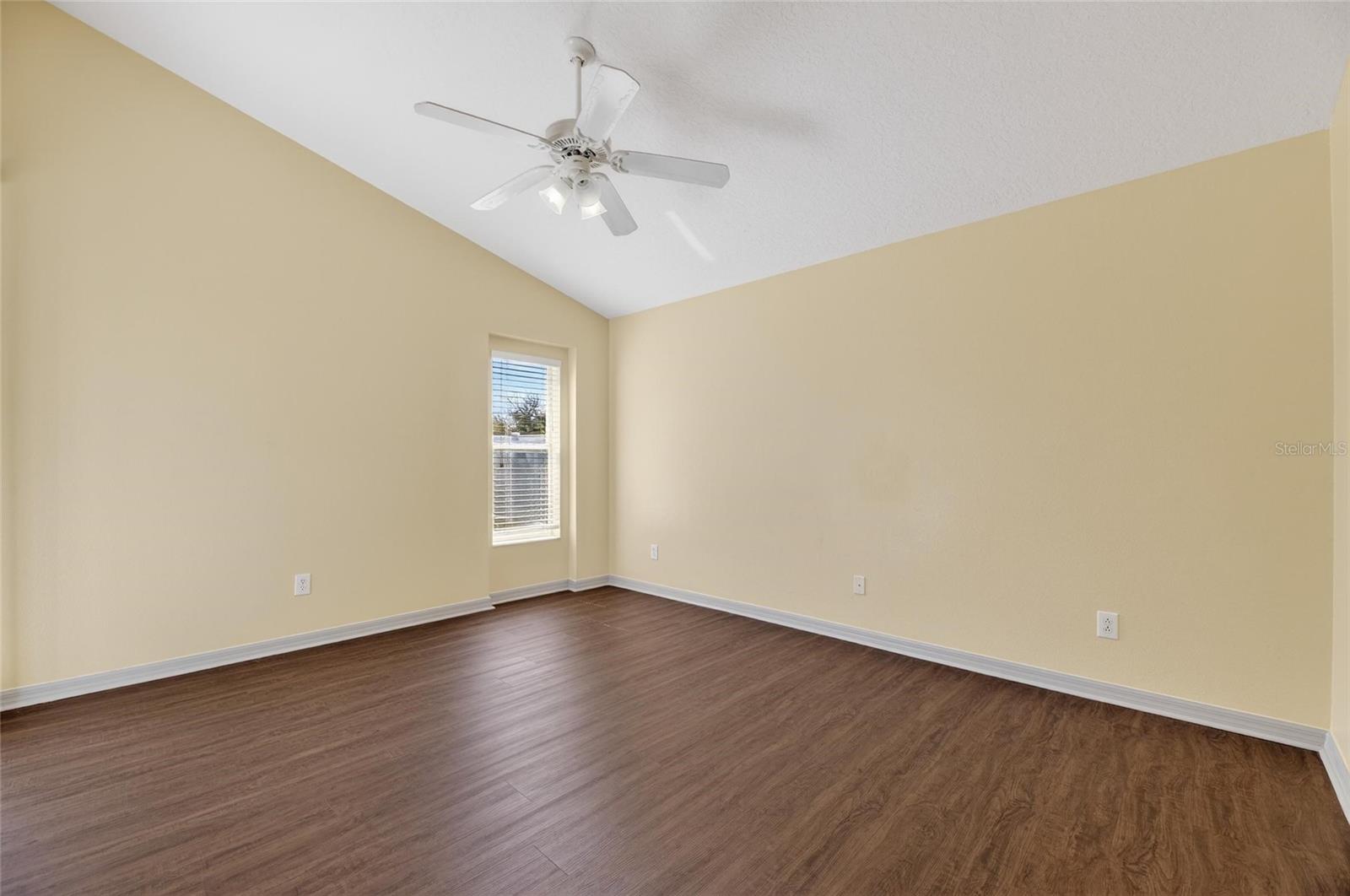 Image 38 of 93 For 813 Cristelle Jean Drive