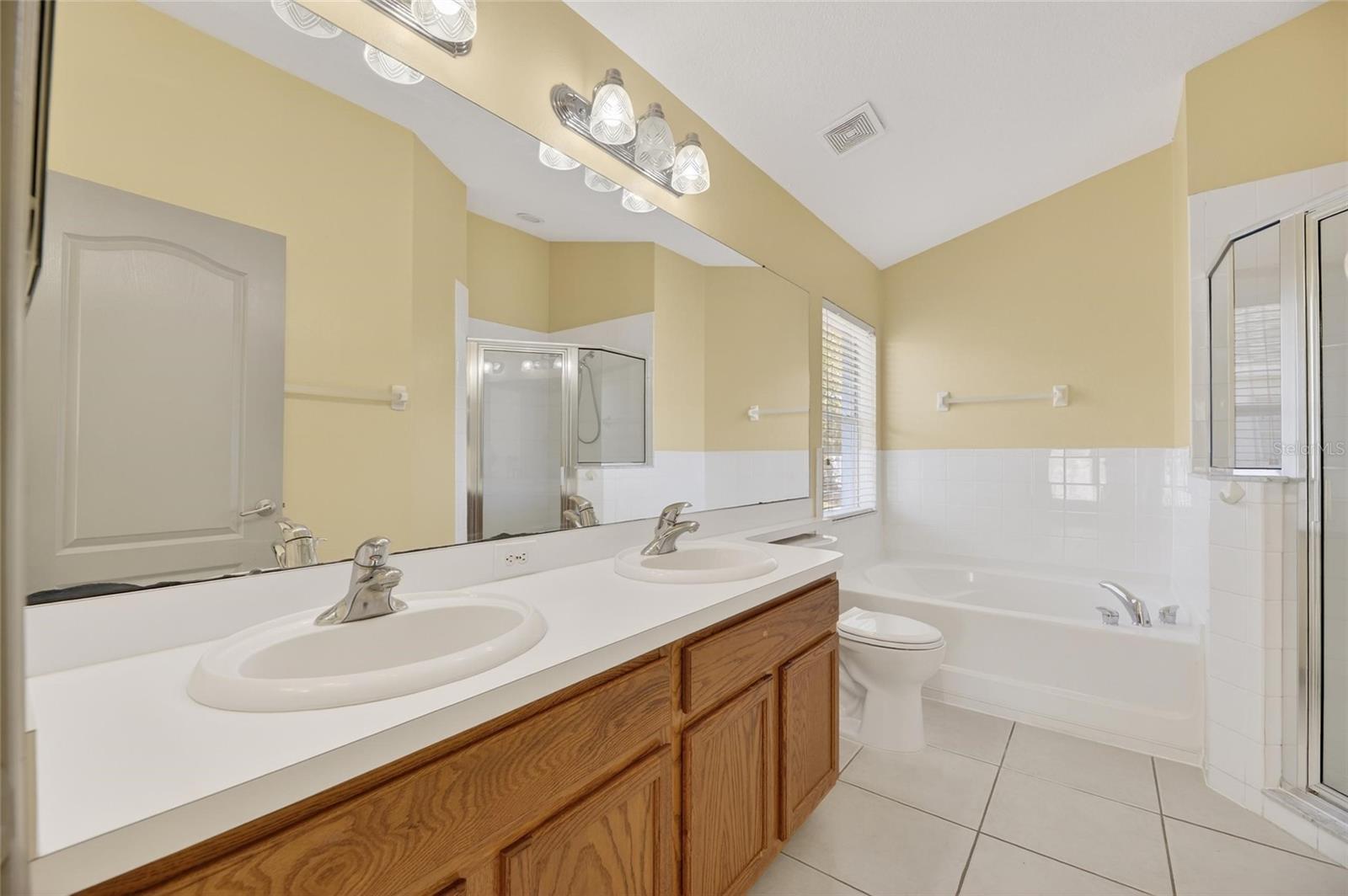 Image 44 of 93 For 813 Cristelle Jean Drive