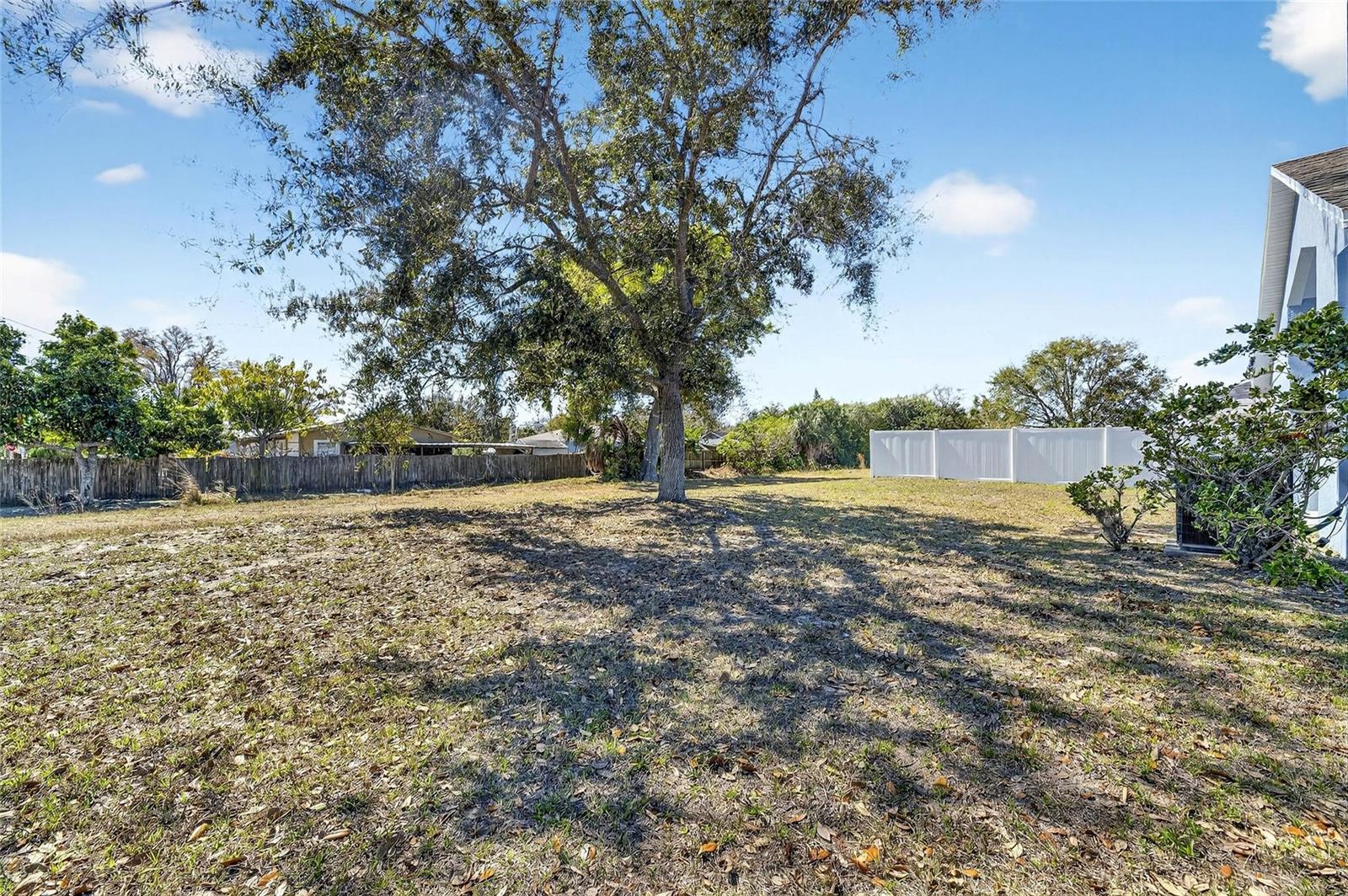 Image 51 of 93 For 813 Cristelle Jean Drive