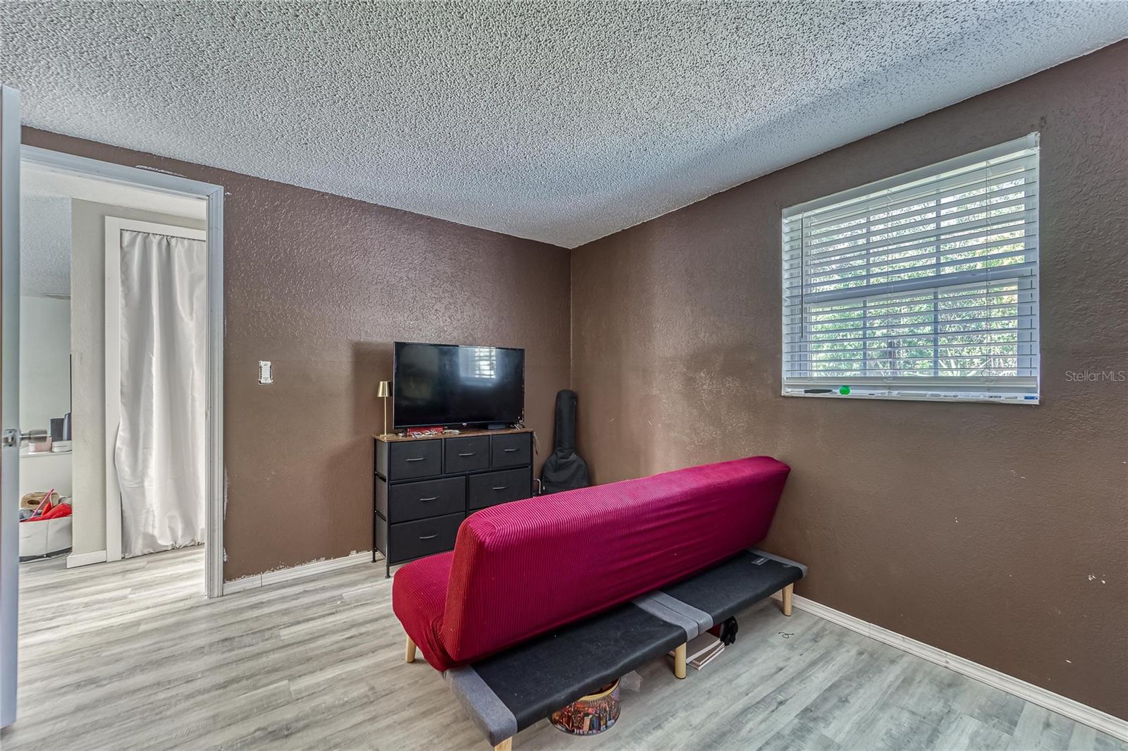 Image 10 of 54 For 8517 Horizon Lane