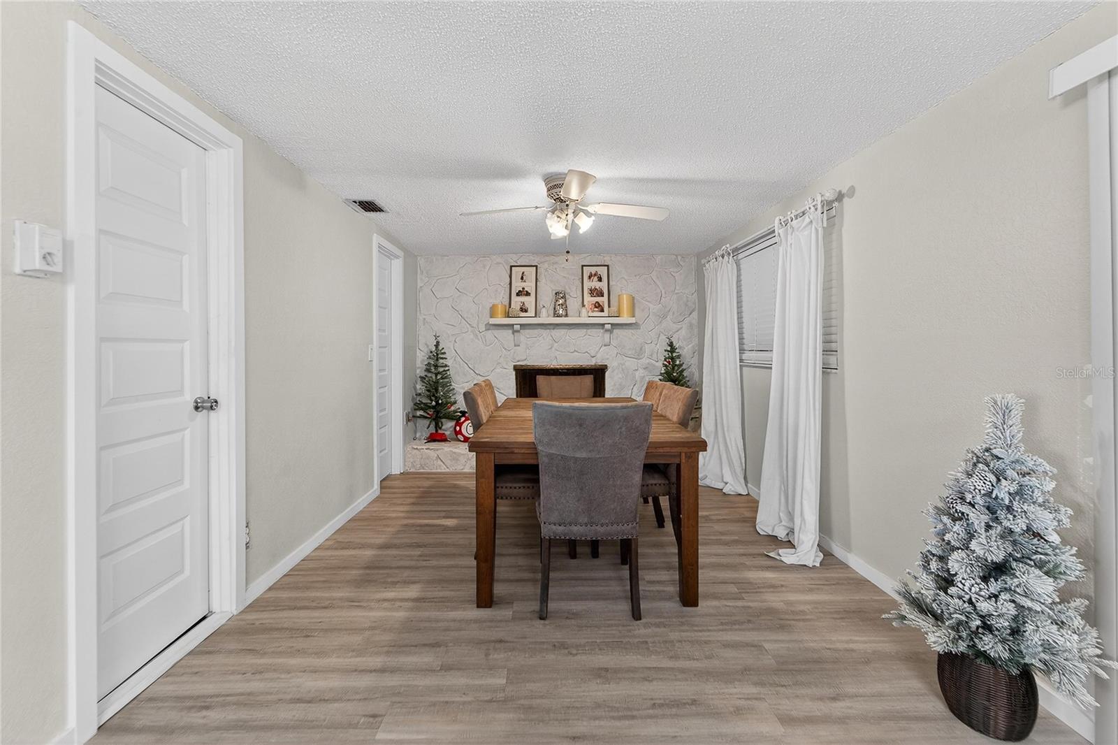 Image 17 of 54 For 8517 Horizon Lane