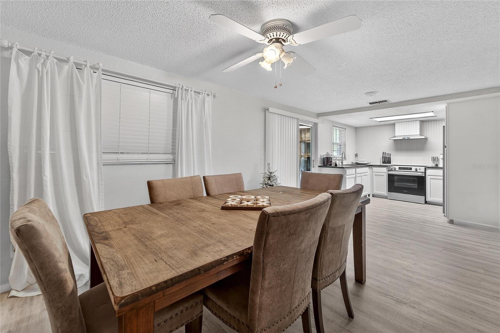 Image 26 of 54 For 8517 Horizon Lane