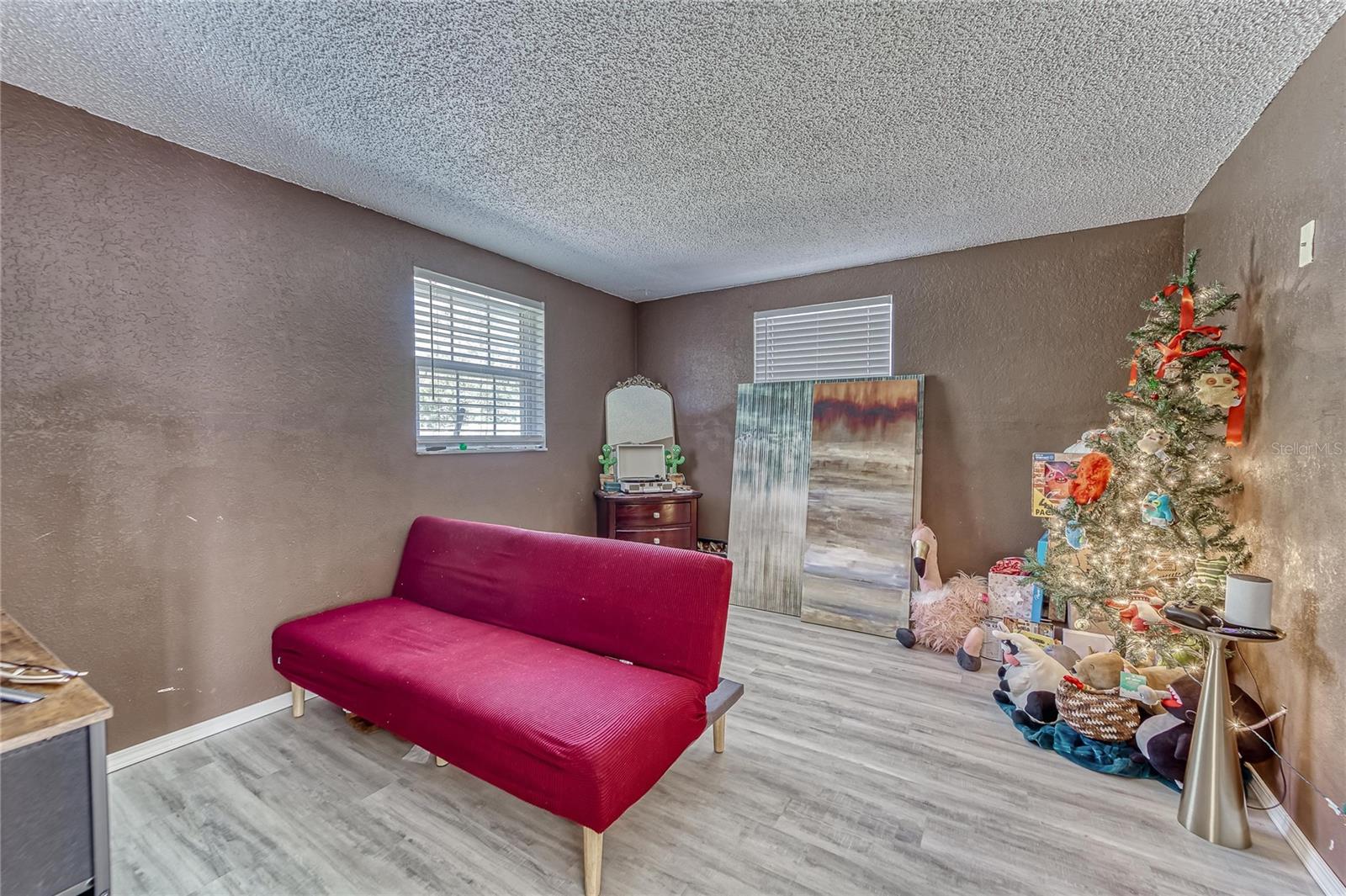 Image 9 of 54 For 8517 Horizon Lane