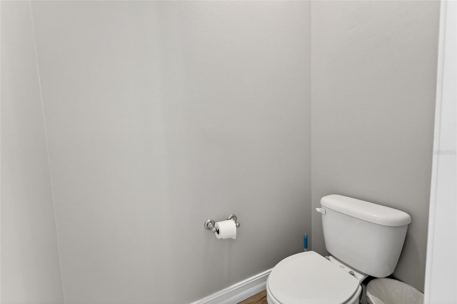 Image 43 of 81 For 13701 Crest Lake Drive