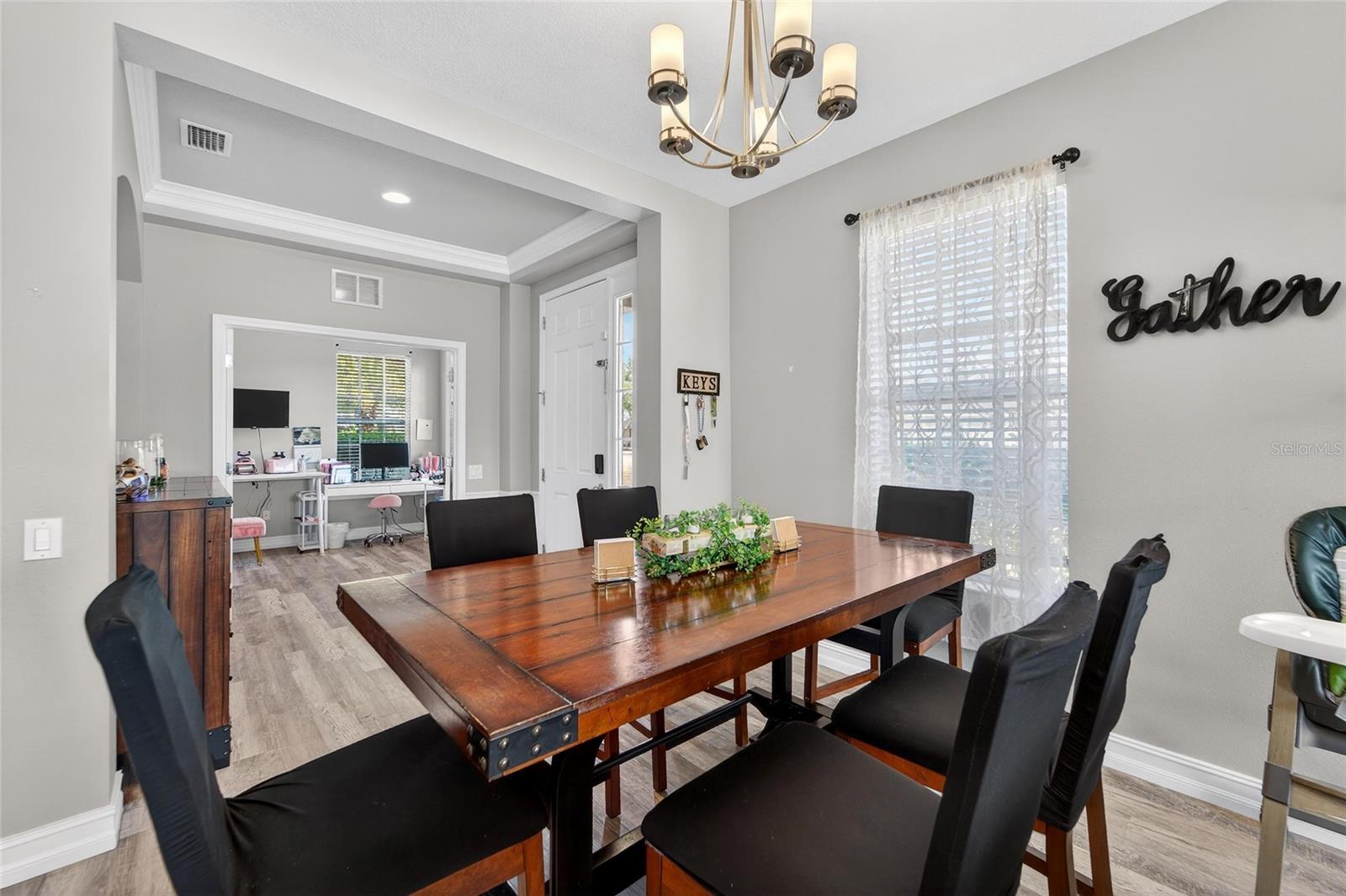 Image 9 of 81 For 13701 Crest Lake Drive