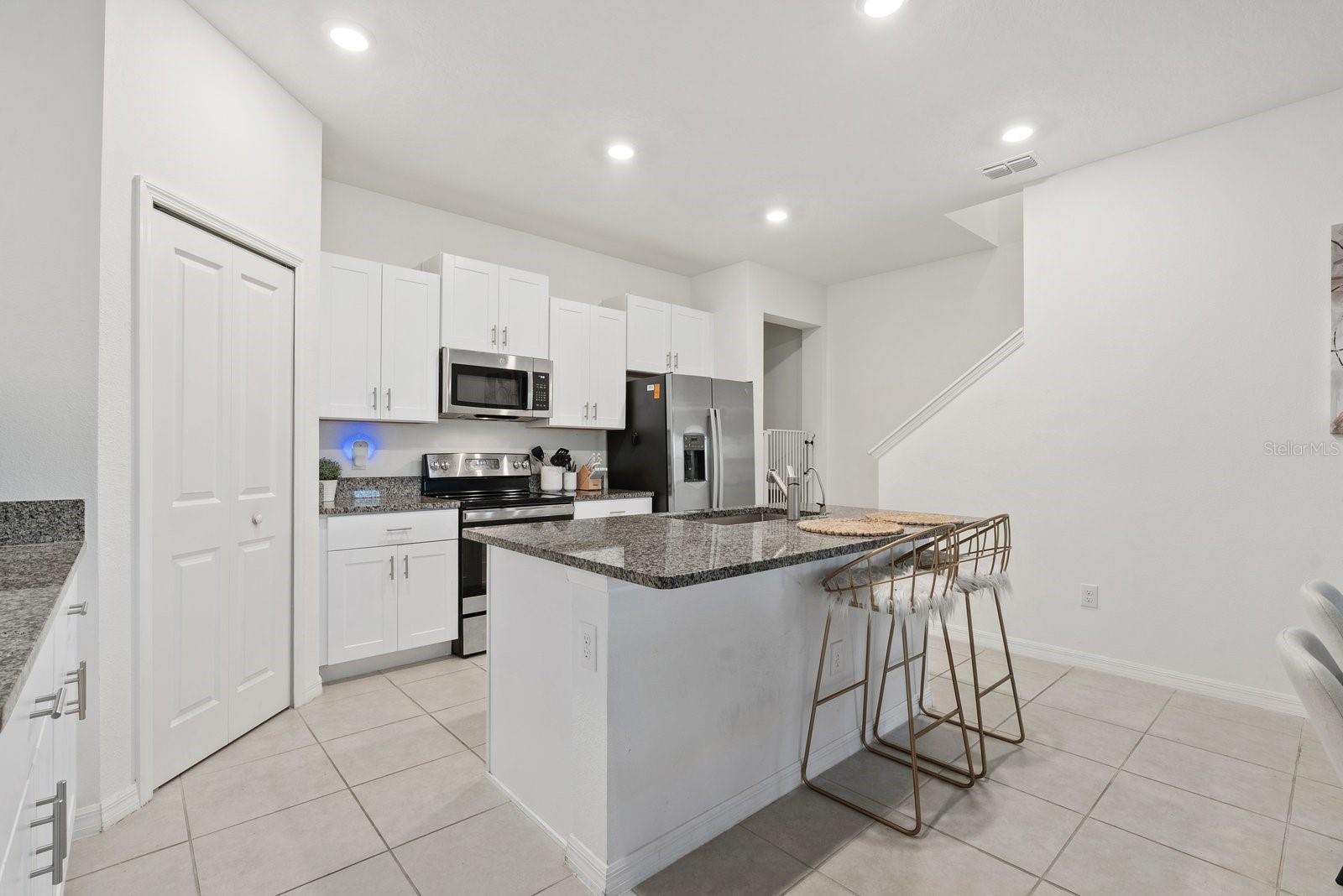 Image 13 of 43 For 809 Tennyson Mill Circle