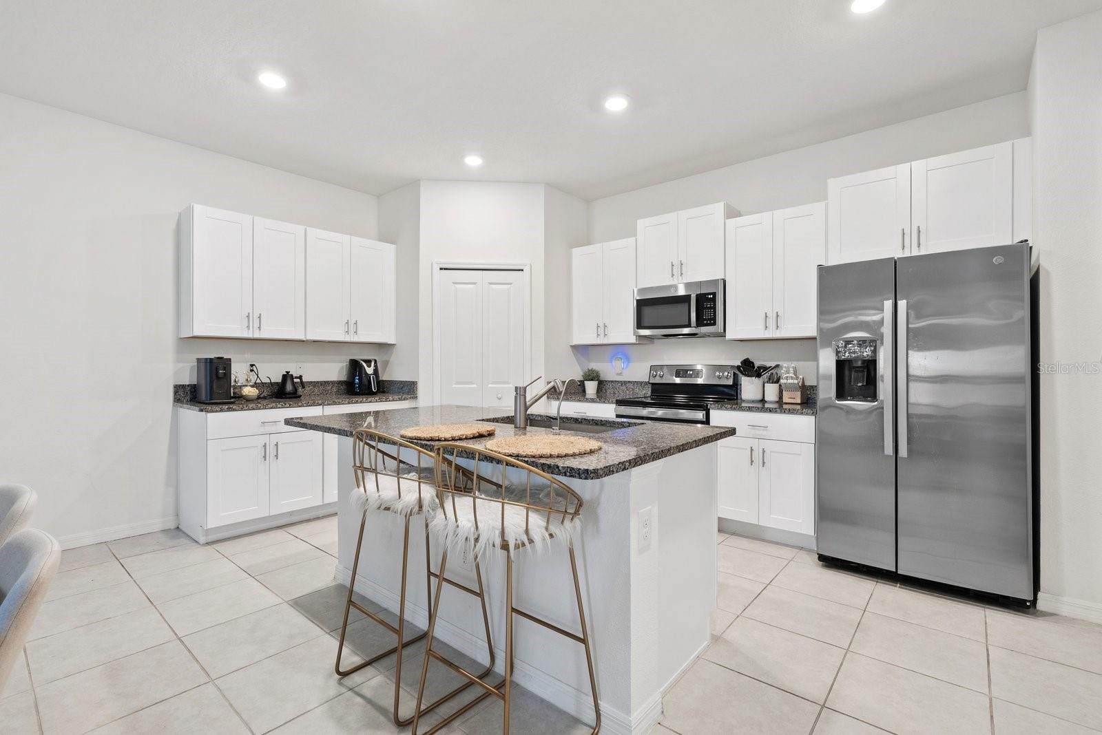 Image 14 of 43 For 809 Tennyson Mill Circle