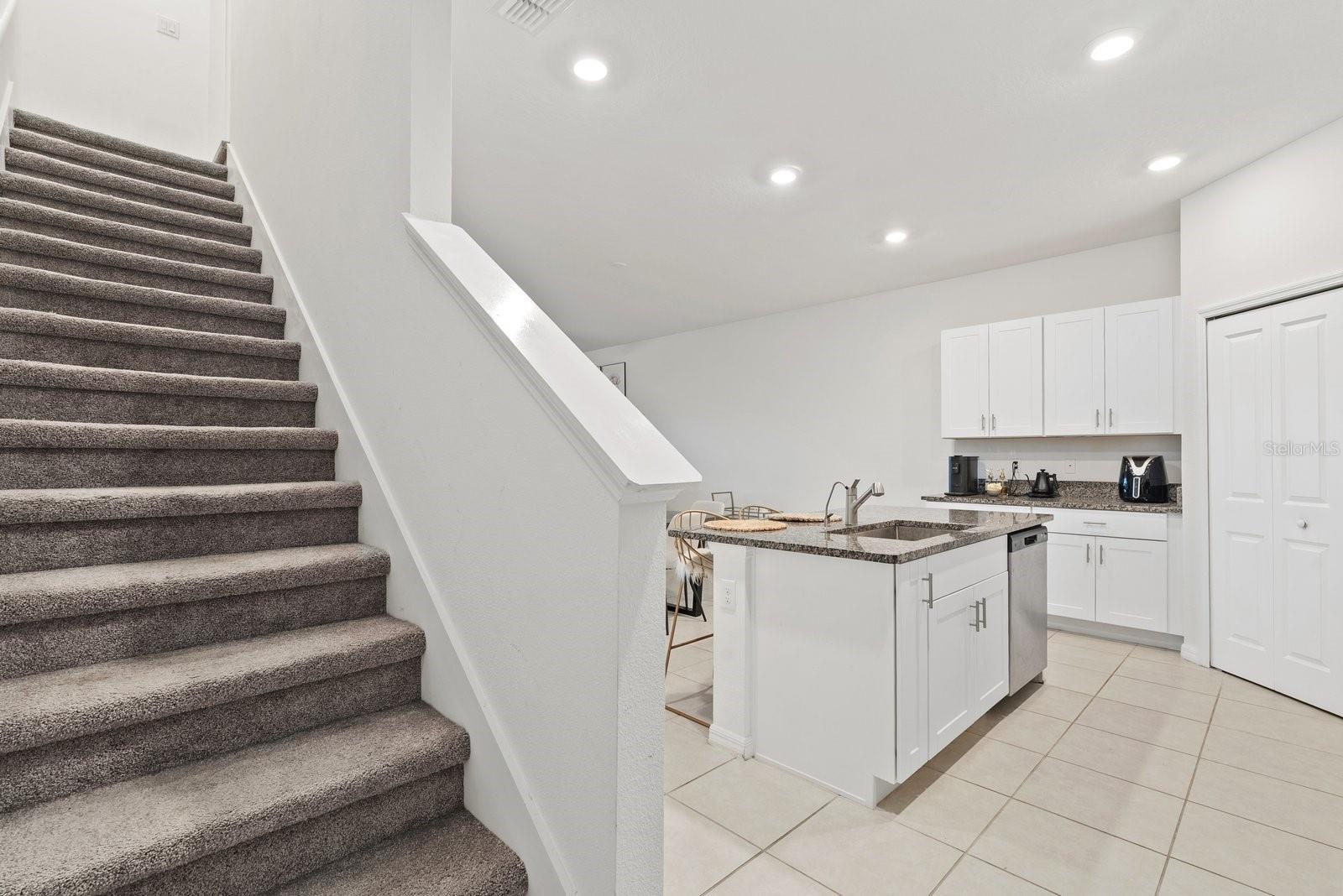 Image 19 of 43 For 809 Tennyson Mill Circle