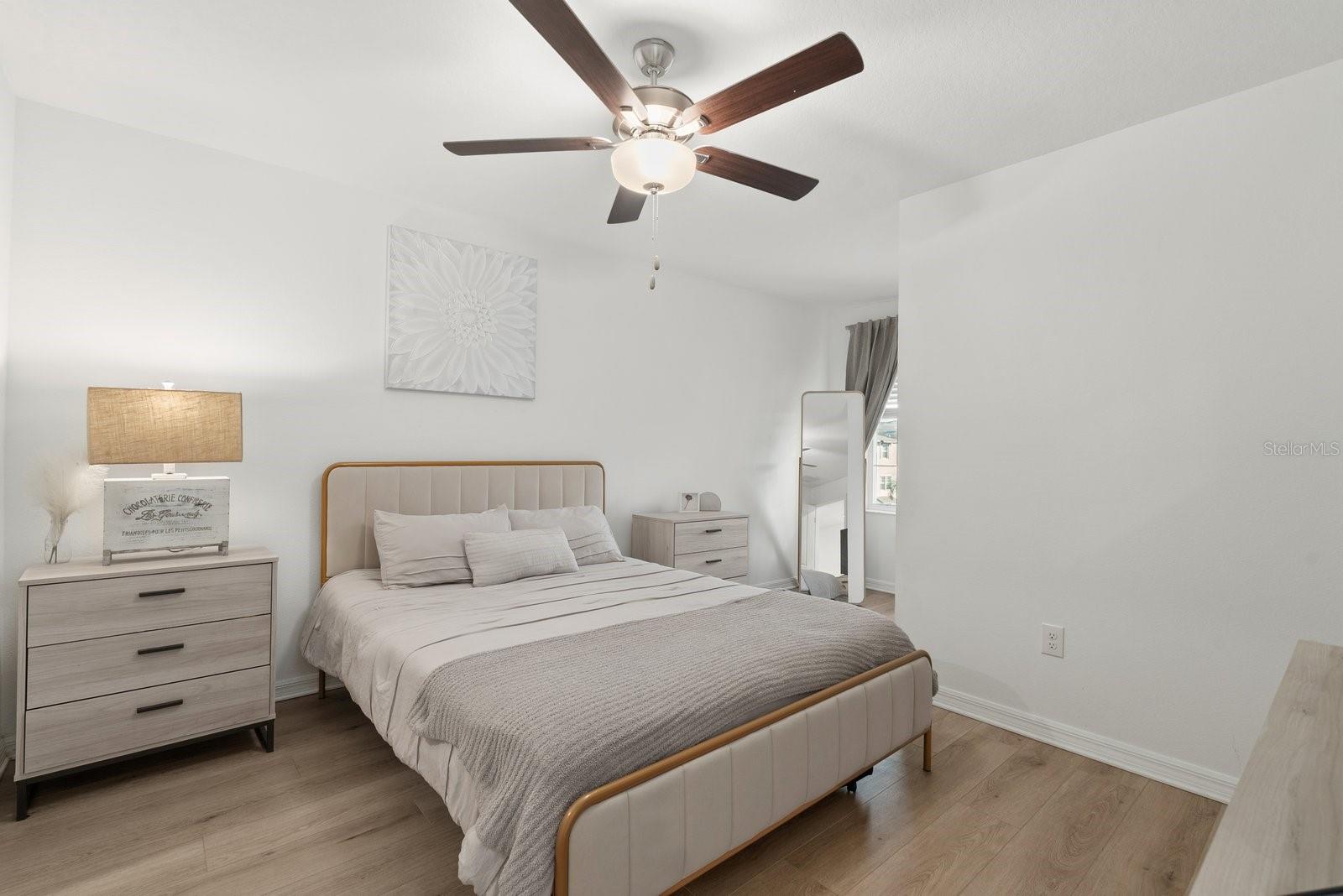 Image 28 of 43 For 809 Tennyson Mill Circle