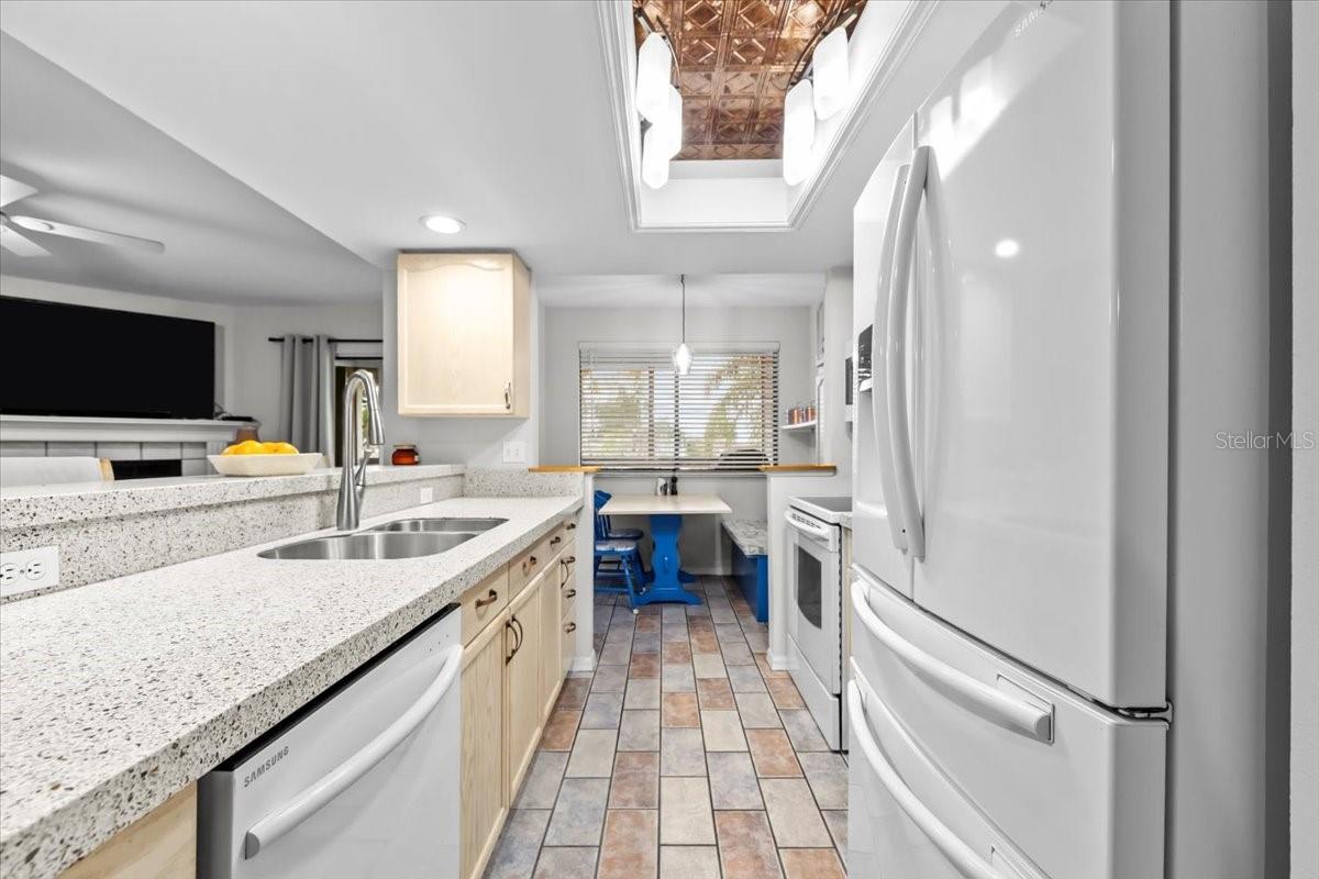 Image 13 of 45 For 2392 Hanover Drive