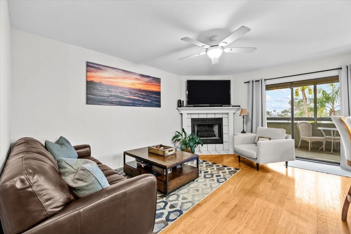 Image 18 of 45 For 2392 Hanover Drive