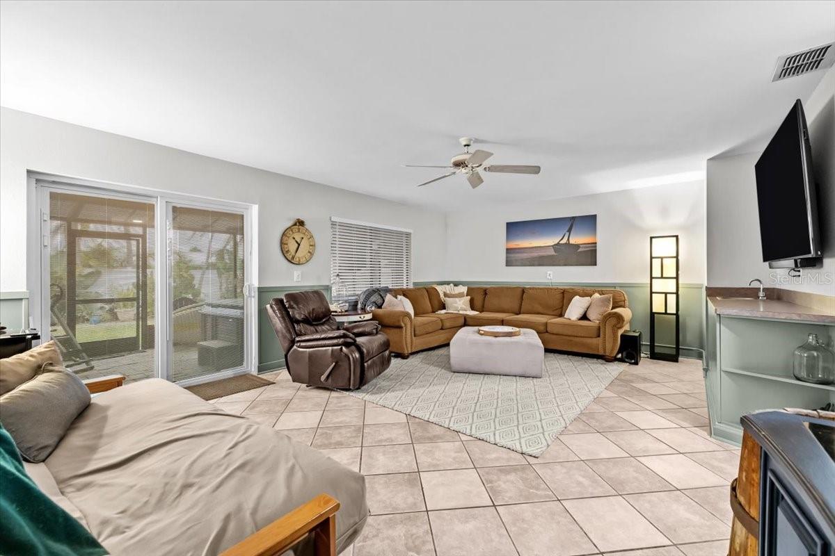 Image 5 of 45 For 2392 Hanover Drive