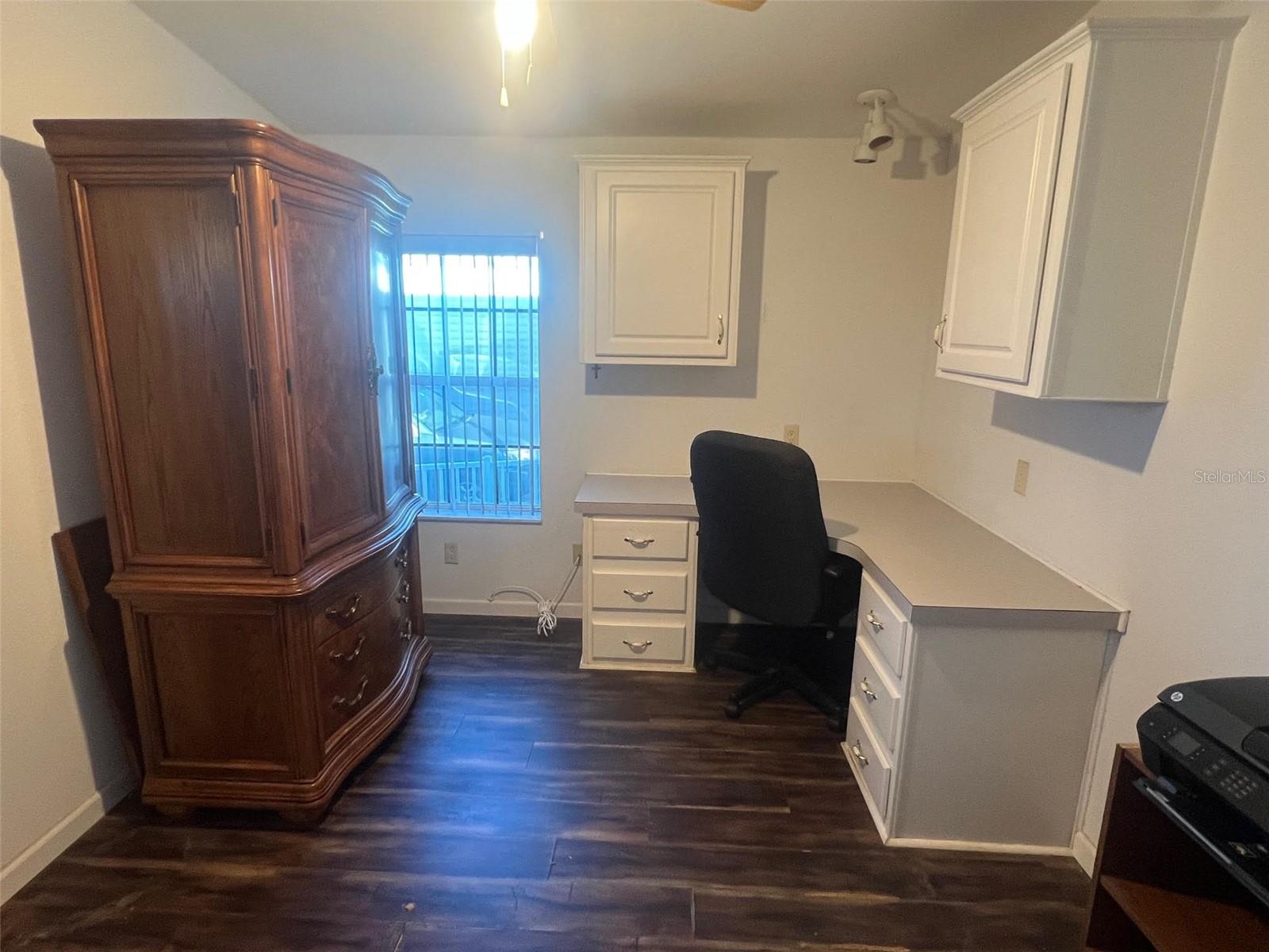 Image 12 of 27 For 11300 124th Avenue 136