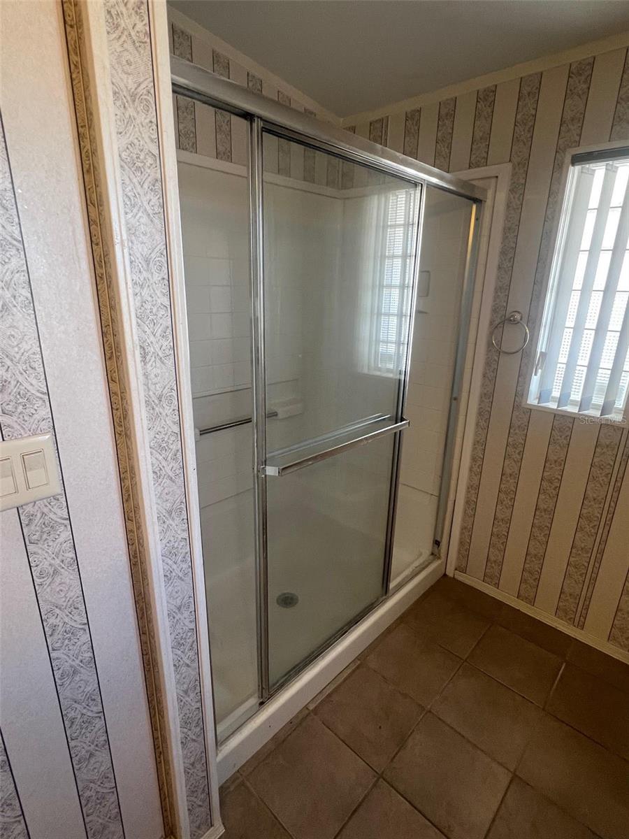 Image 18 of 27 For 11300 124th Avenue 136