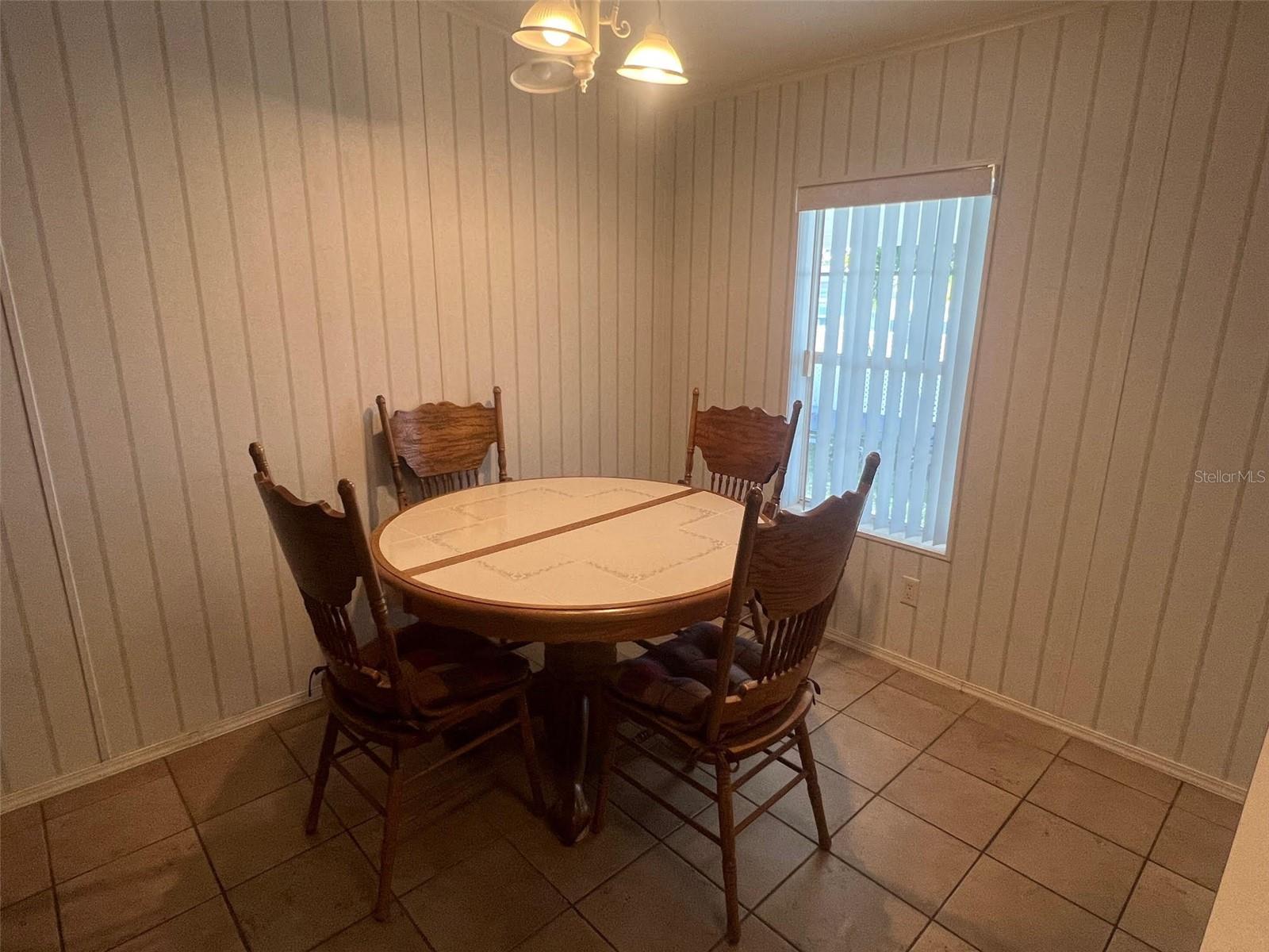 Image 8 of 27 For 11300 124th Avenue 136