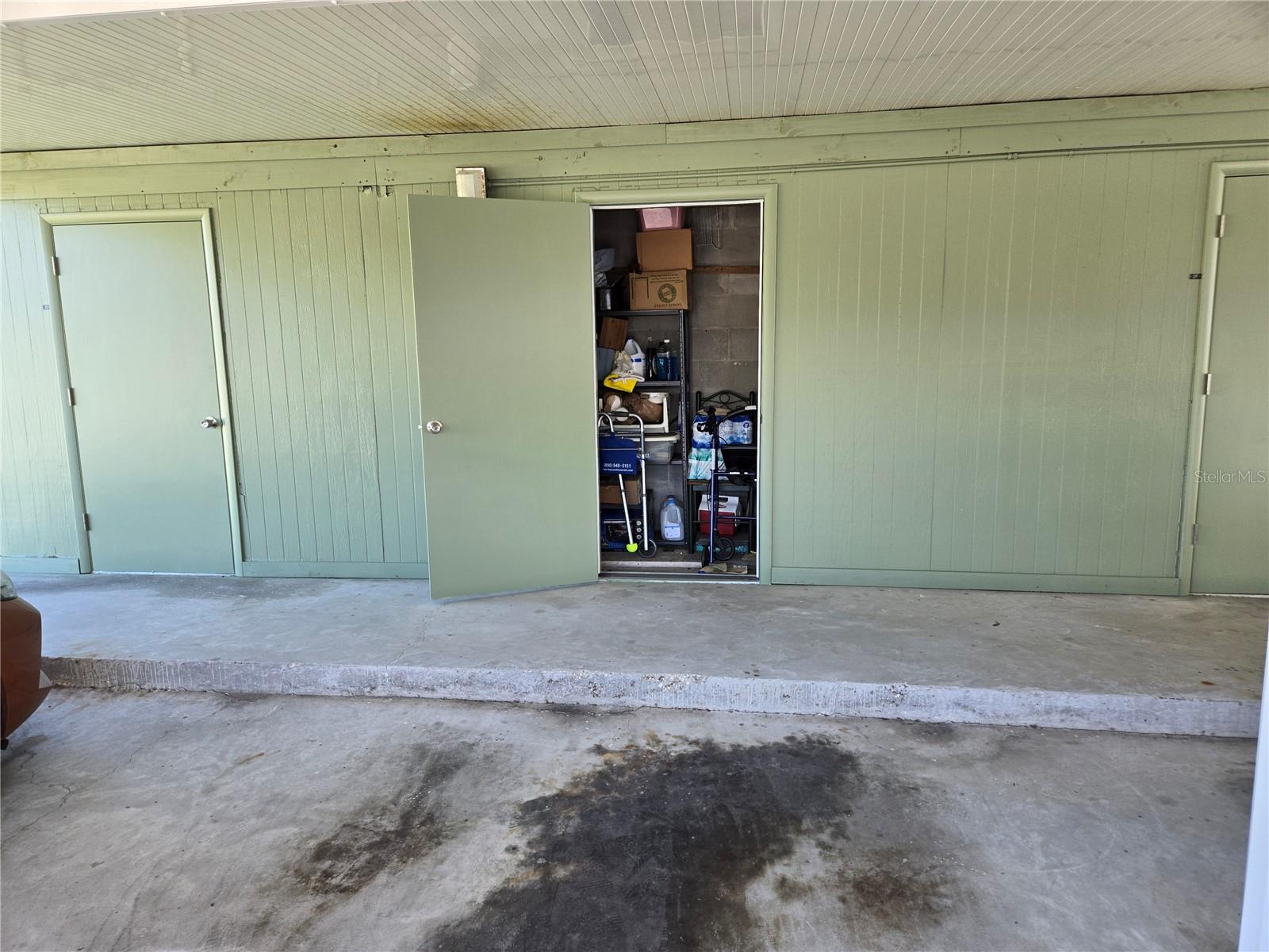 Listing photo id 15 for 4638 Lake Boulevard E